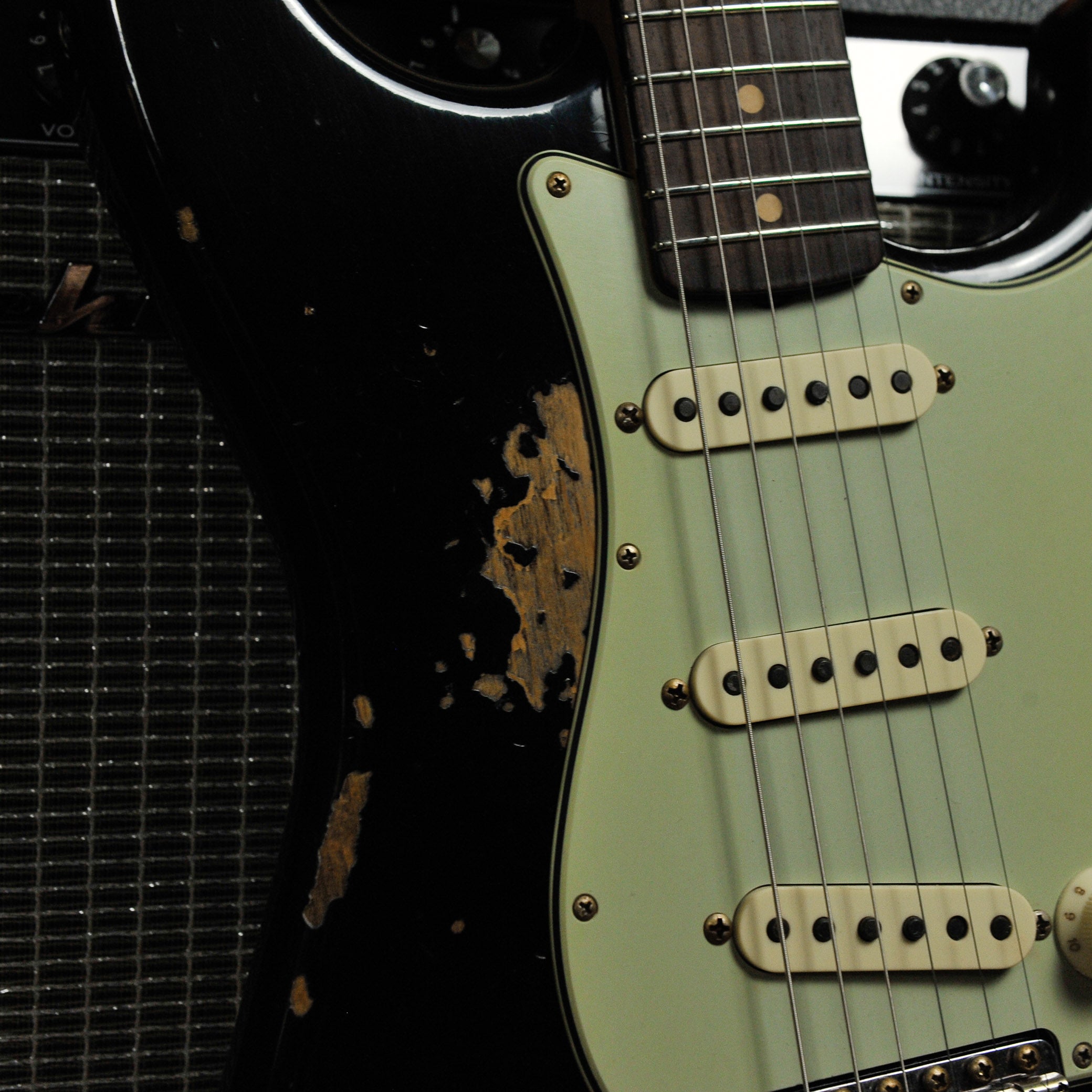 Fender Custom Shop 1962 Stratocaster Heavy Relic Aged Black