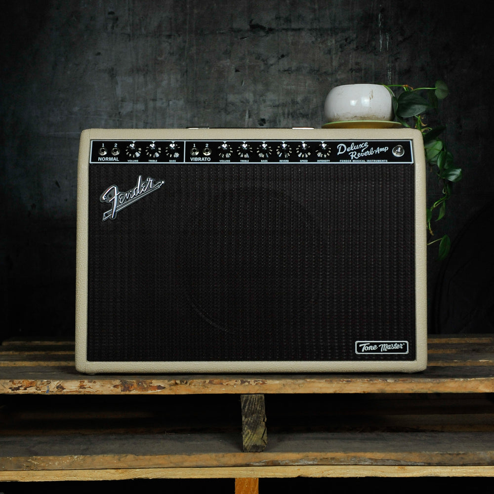 Fender Tone Master® Deluxe Reverb® Blonde 1x12" Guitar Amp