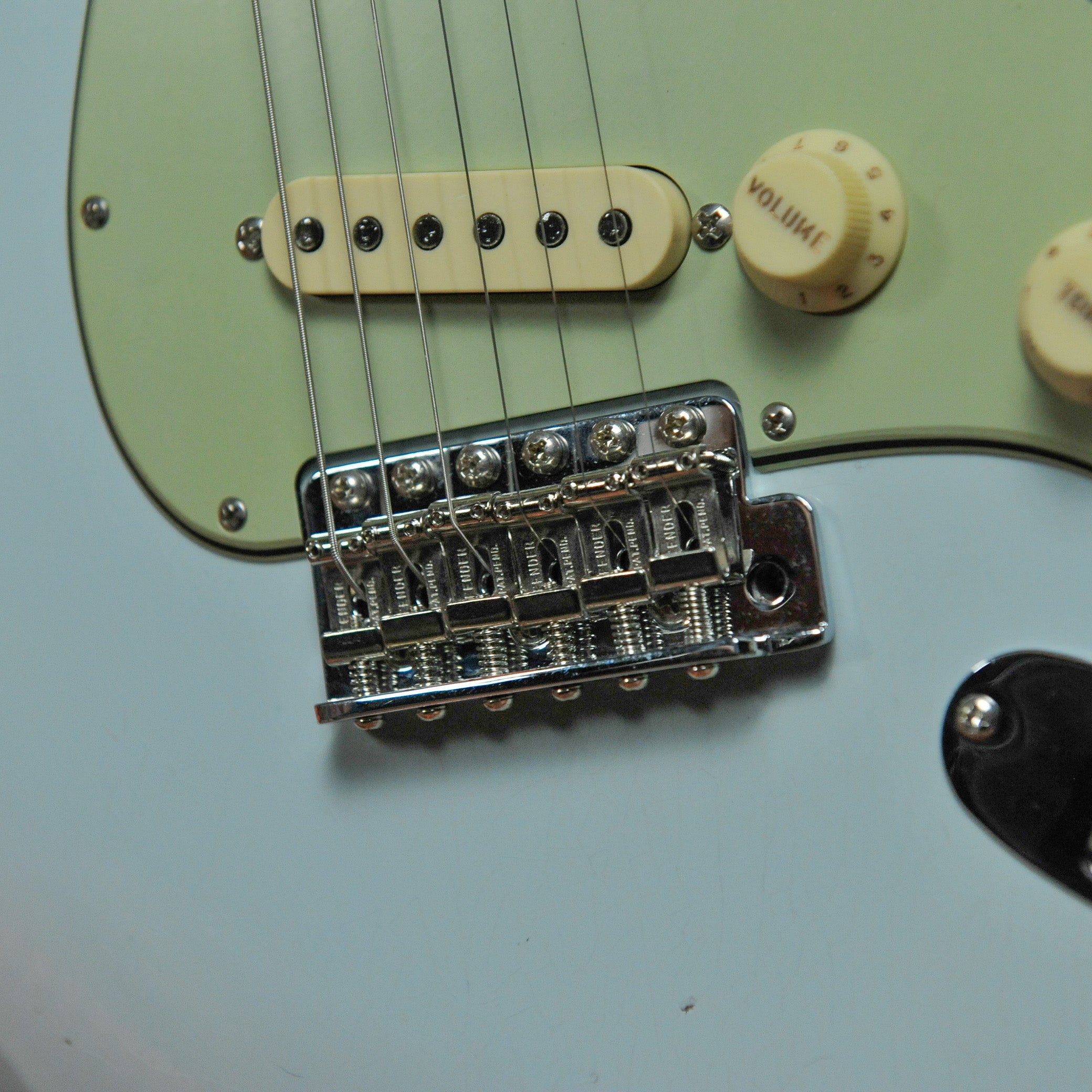 Fender Custom Shop Limited Edition '62 Poblano Stratocaster® Journeyman Relic® Super Faded Aged Sonic Blue