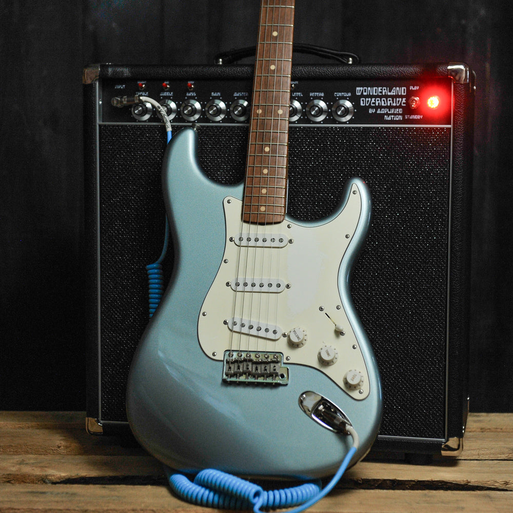 Fender Custom Shop Stratocaster '60's NOS Ice Blue Metallic w/Case - Used