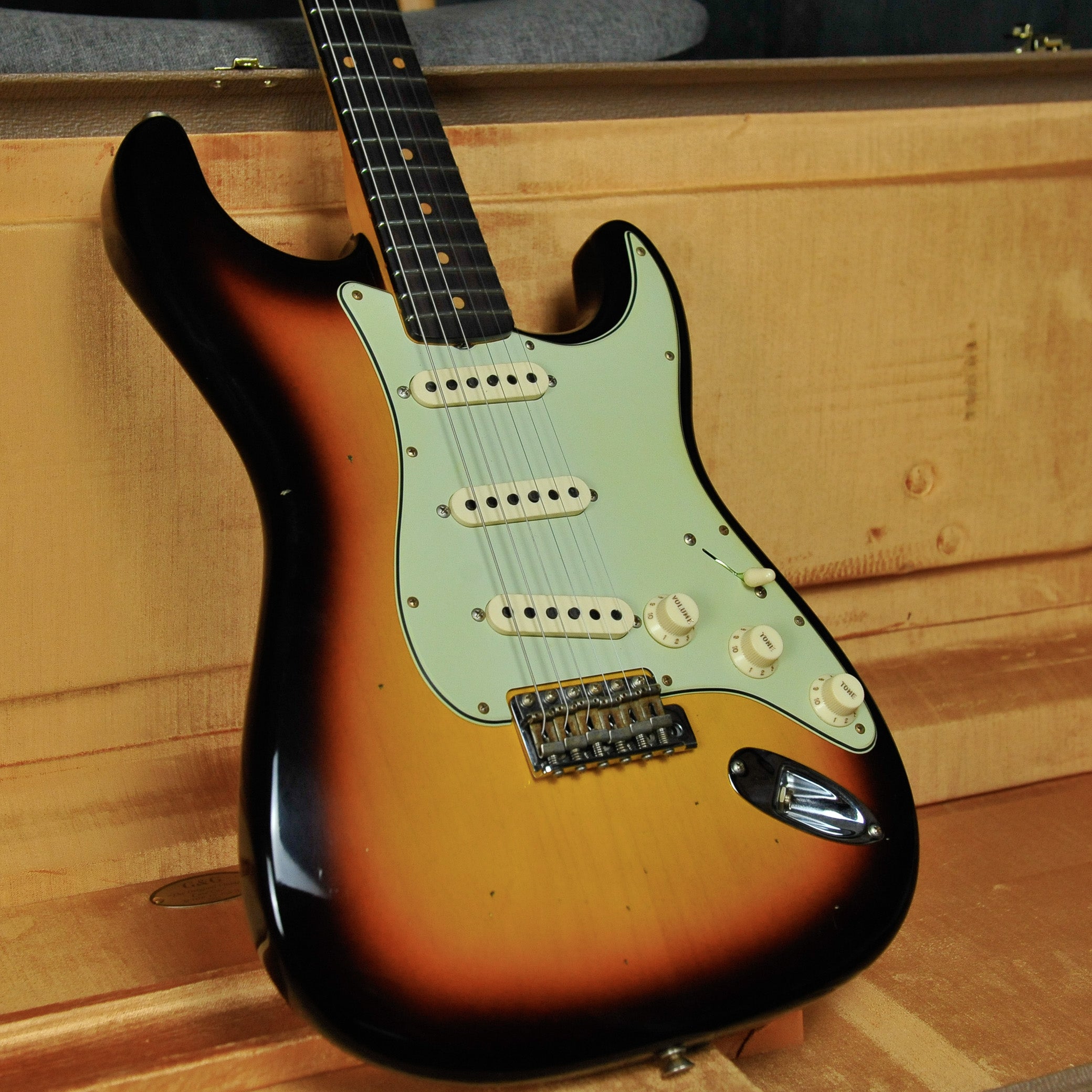 Fender Custom Shop 1960 Stratocaster Journeyman Relic (Faded Aged 3-Colour Sunburst)