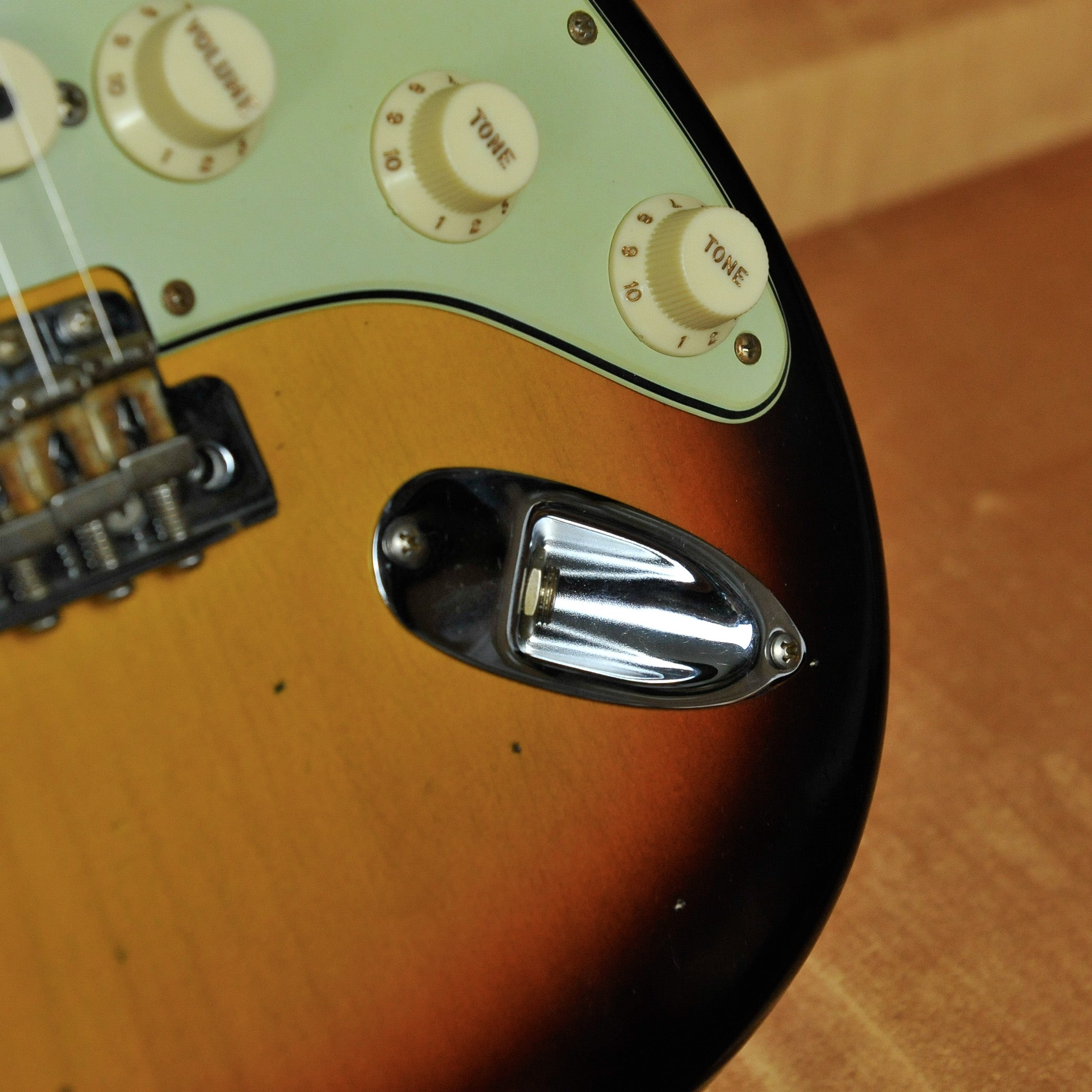 Fender Custom Shop 1960 Stratocaster Journeyman Relic (Faded Aged 3-Colour Sunburst)