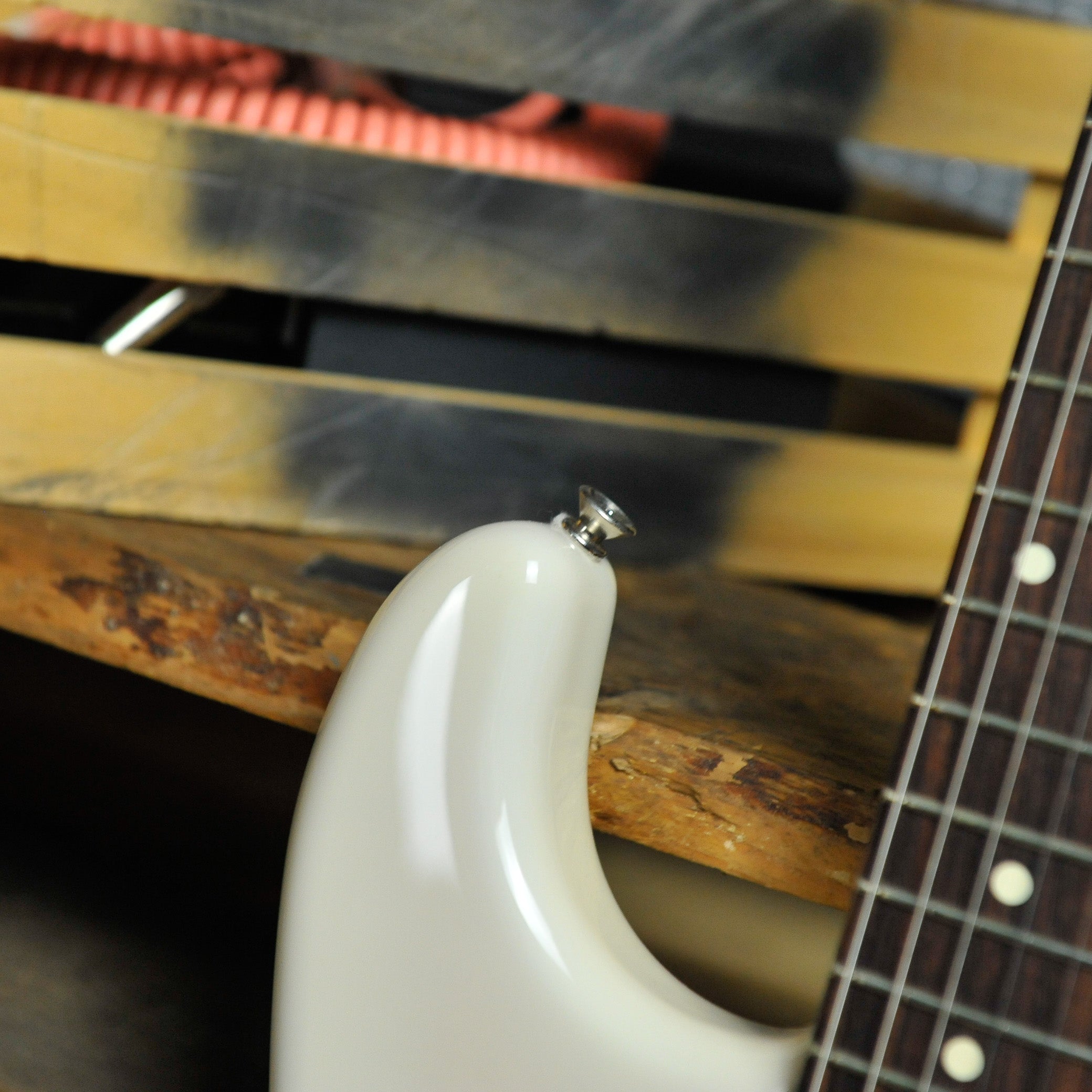 Fender Player II Stratocaster®, Rosewood Fingerboard, White Blonde