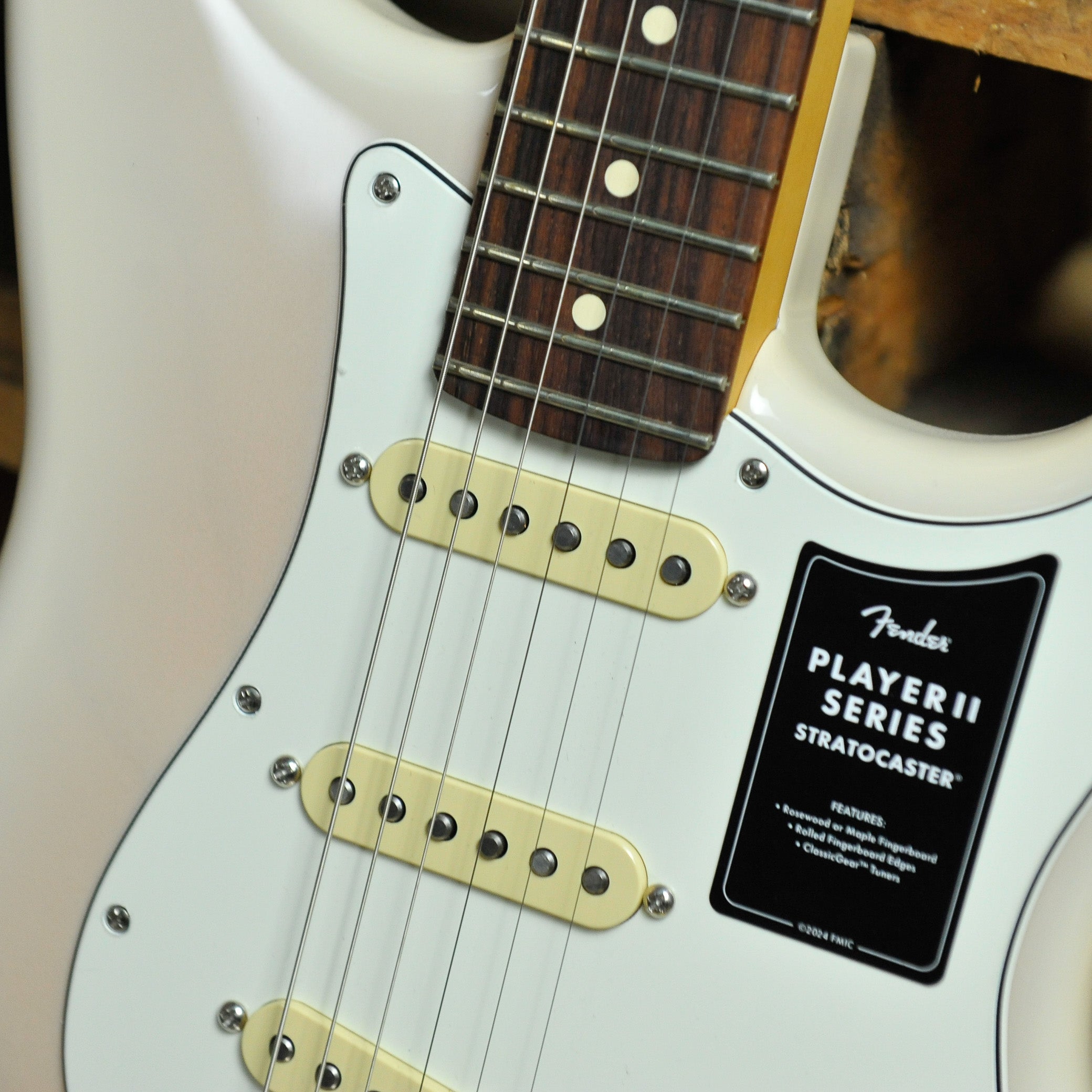 Fender Player II Stratocaster®, Rosewood Fingerboard, White Blonde