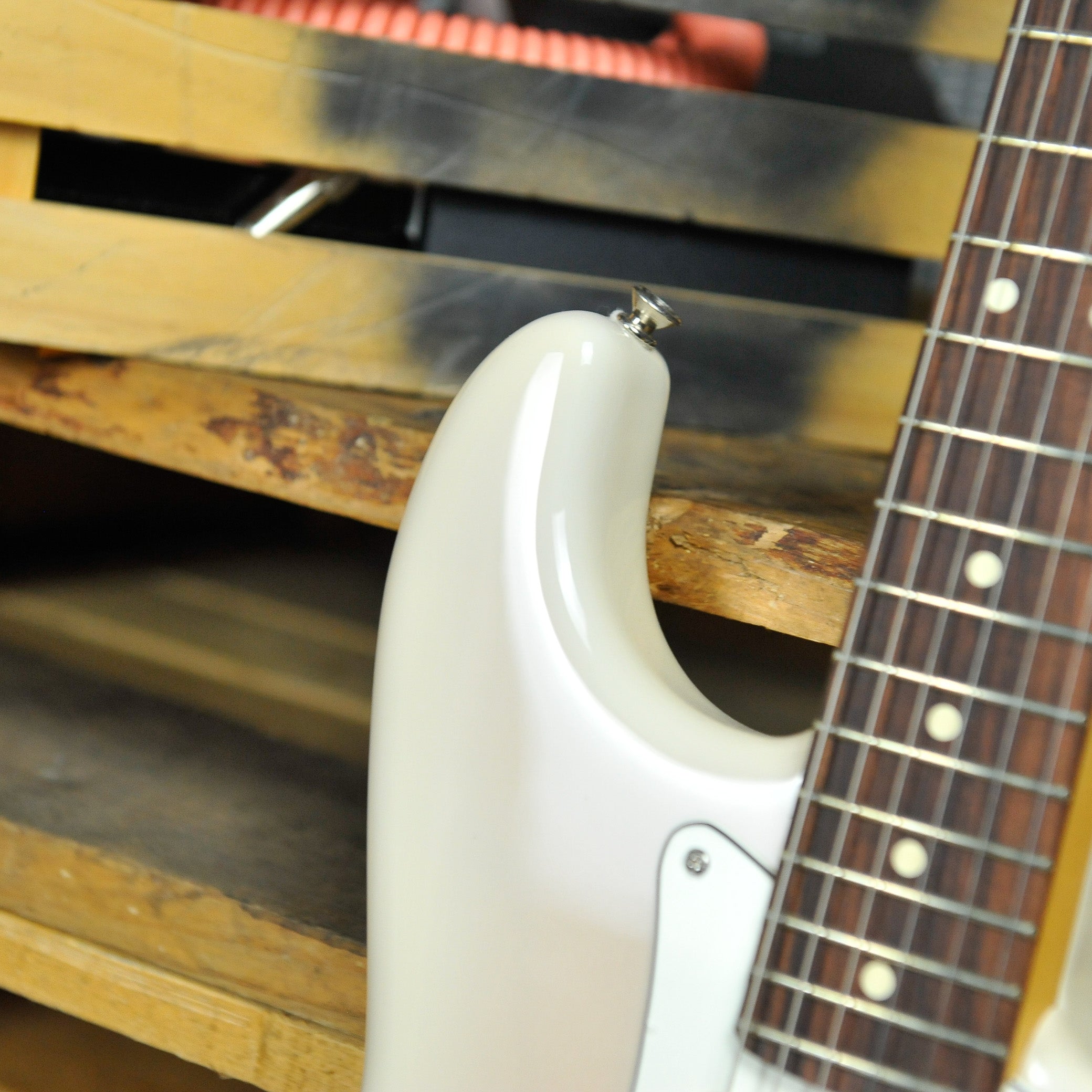 Fender Player II Stratocaster®, Rosewood Fingerboard, White Blonde