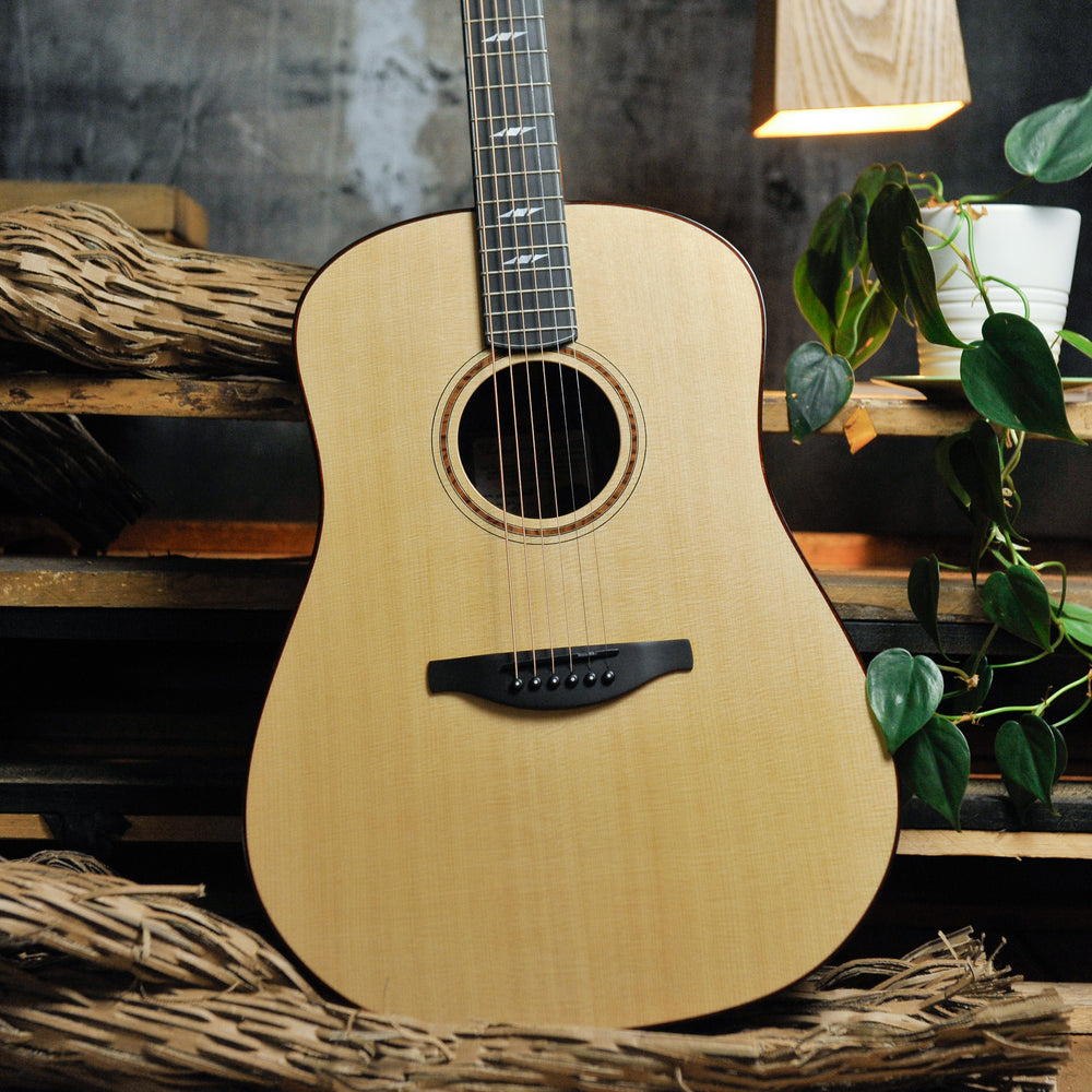 Fenech Masterbuilt D78 Dreadnought Honduras Rosewood Lutz Spruce Acoustic