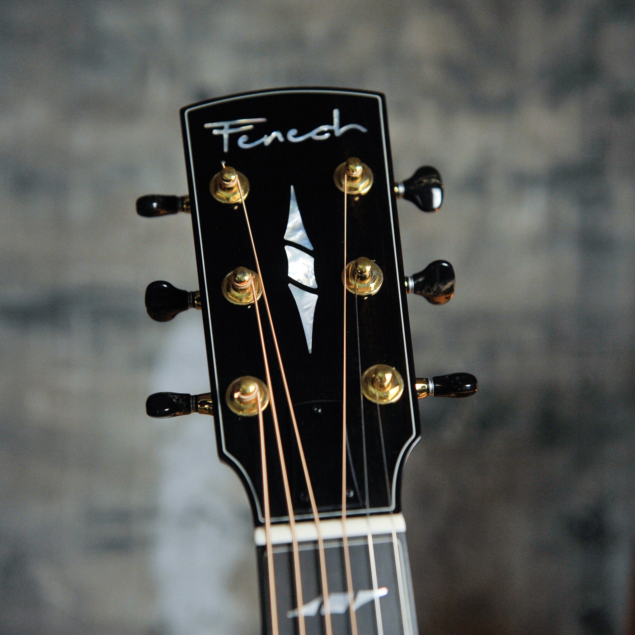Fenech Masterbuilt Grand Auditorium Bois De Rose (Madagascar Rosewood) Engleman Spruce w/Case