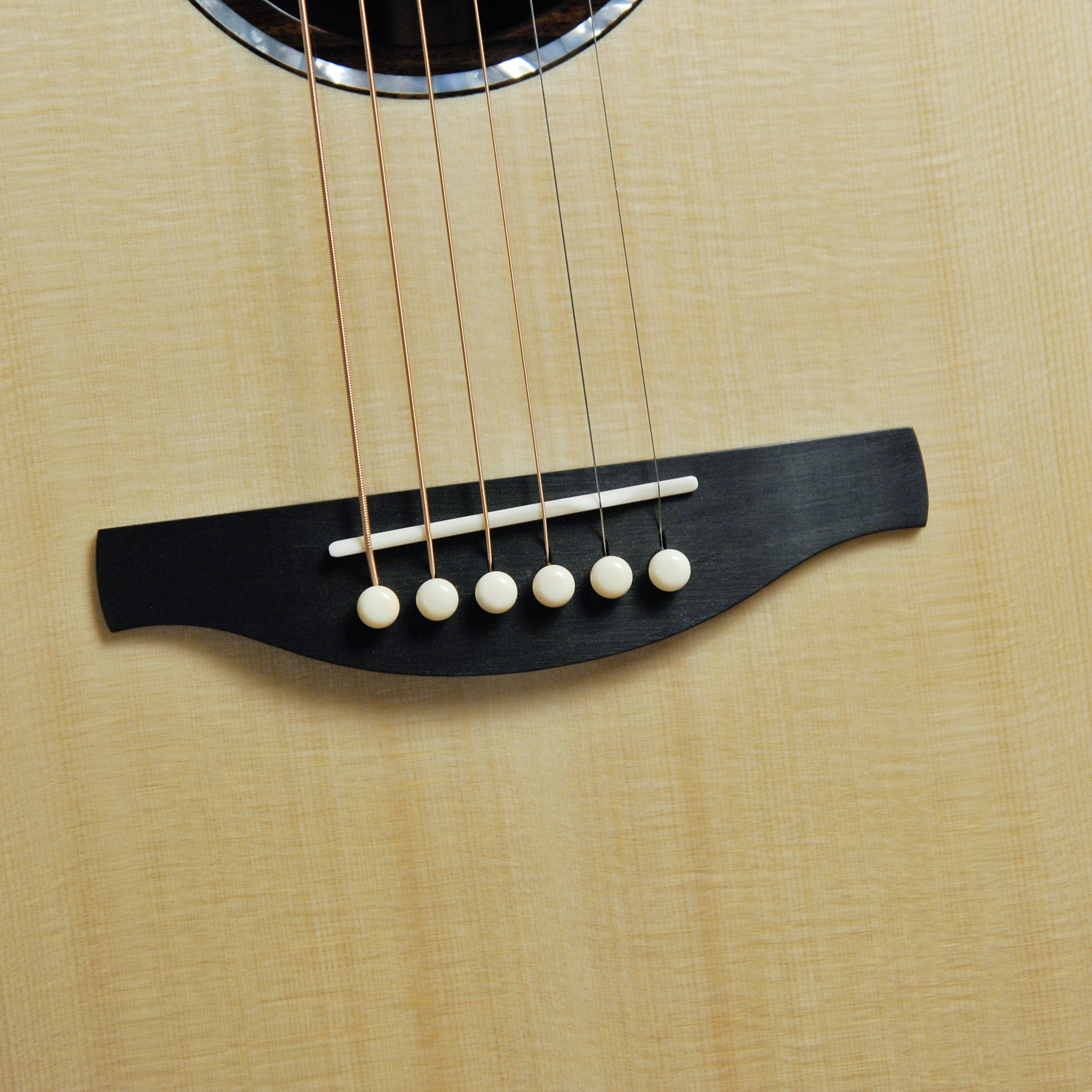 Fenech Masterbuilt Grand Auditorium Bois De Rose (Madagascar Rosewood) Engleman Spruce w/Case