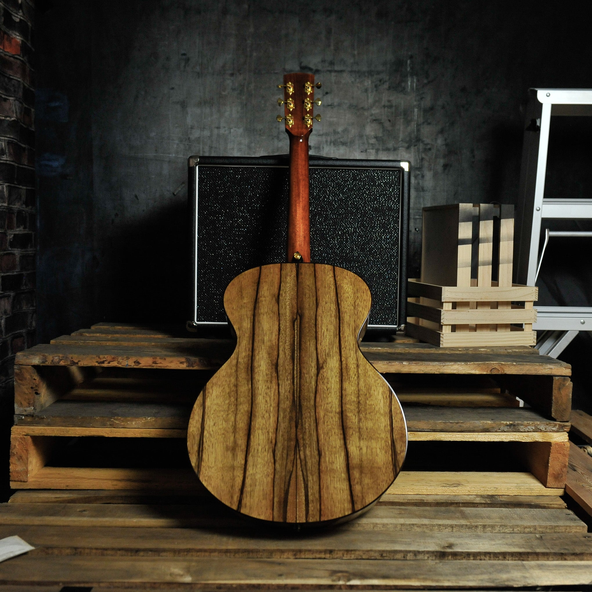 Fenech Grand Auditorium Masterbuilt Black Limba/Lutz Spruce