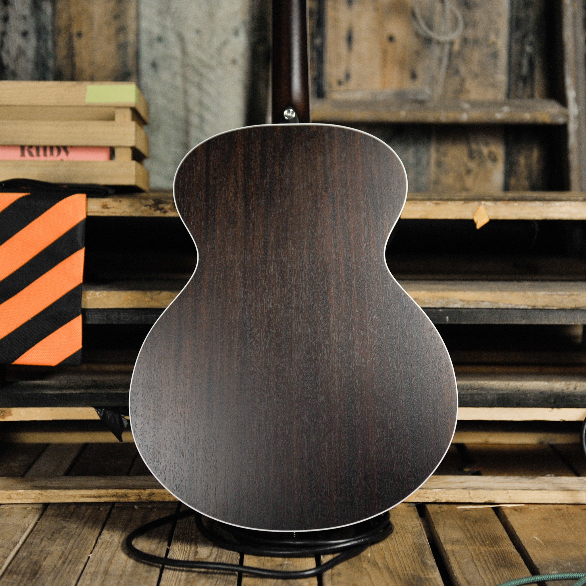 Fenech Supreme Series Grand Auditorium - Suede Brown