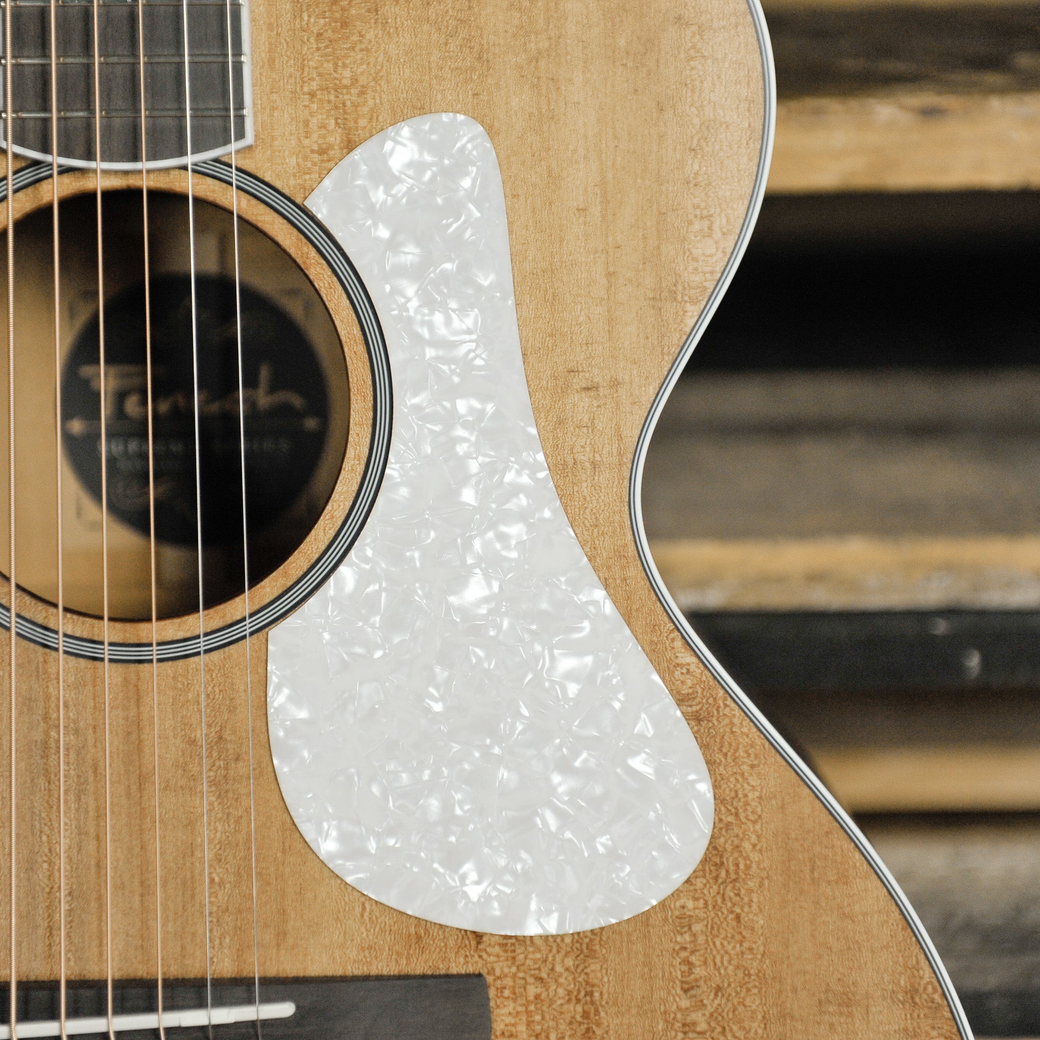 Fenech Supreme Series Grand Auditorium - Suede Brown