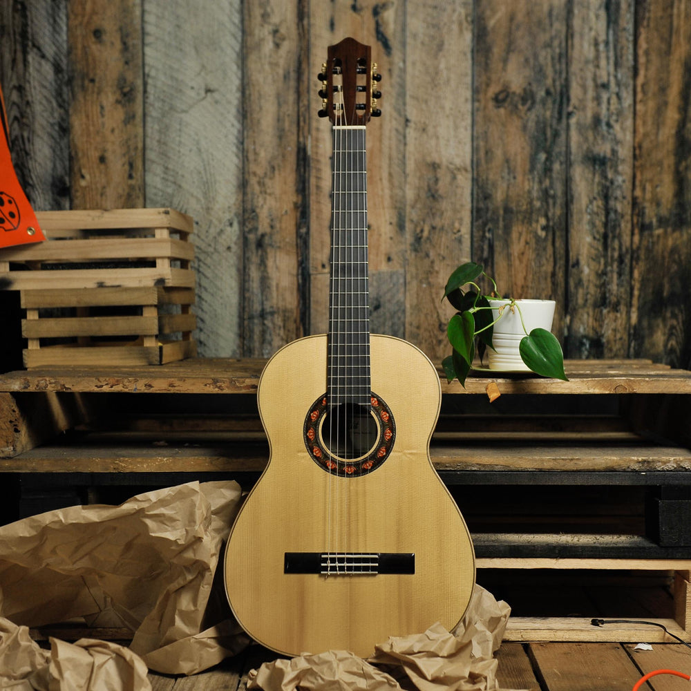 Gerard Gilet Classical Swiss Pine/Brazilian Rosewood-Traditional Bracing