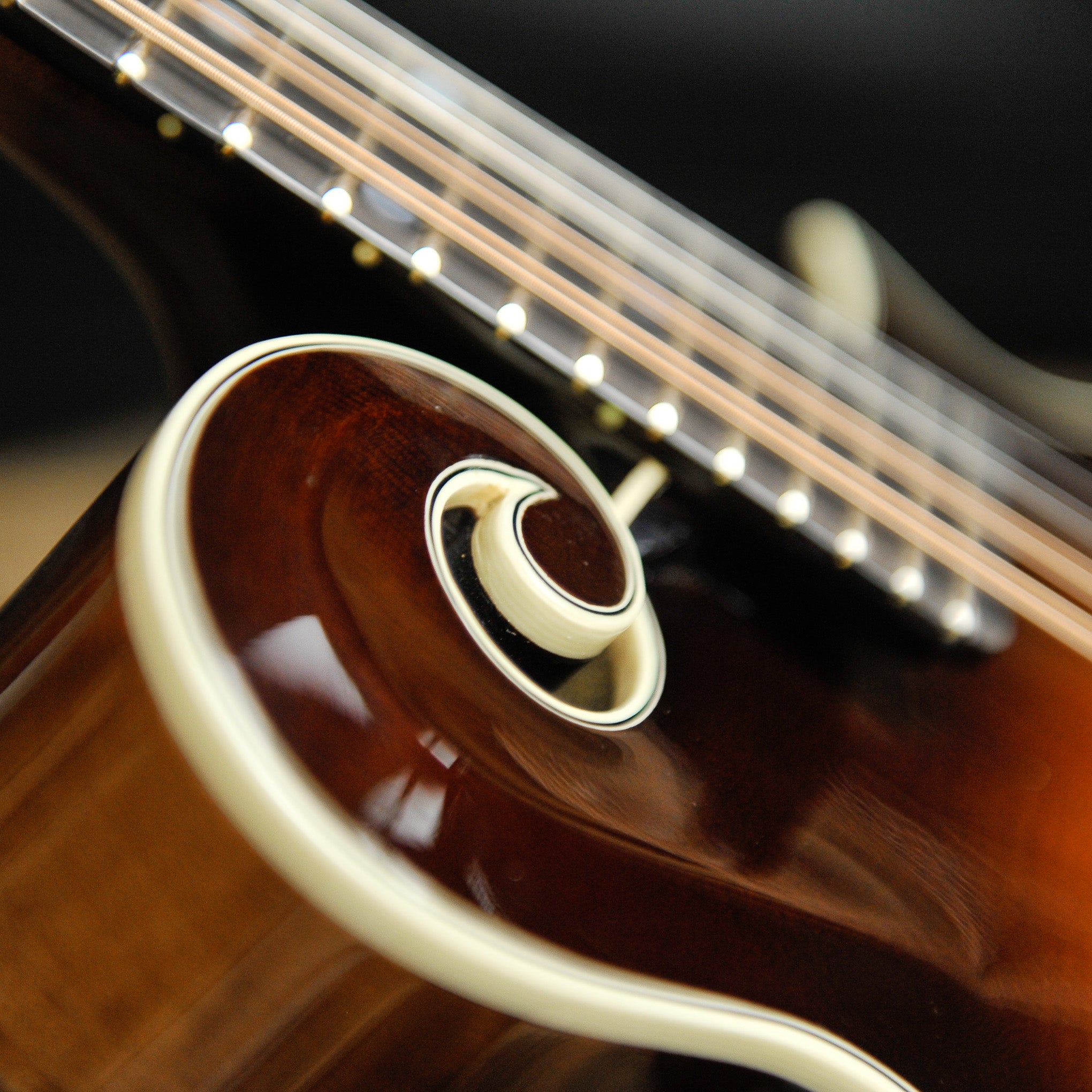 Gibson Custom F5-G Mandolin Dark Burst w/Case s#31005012