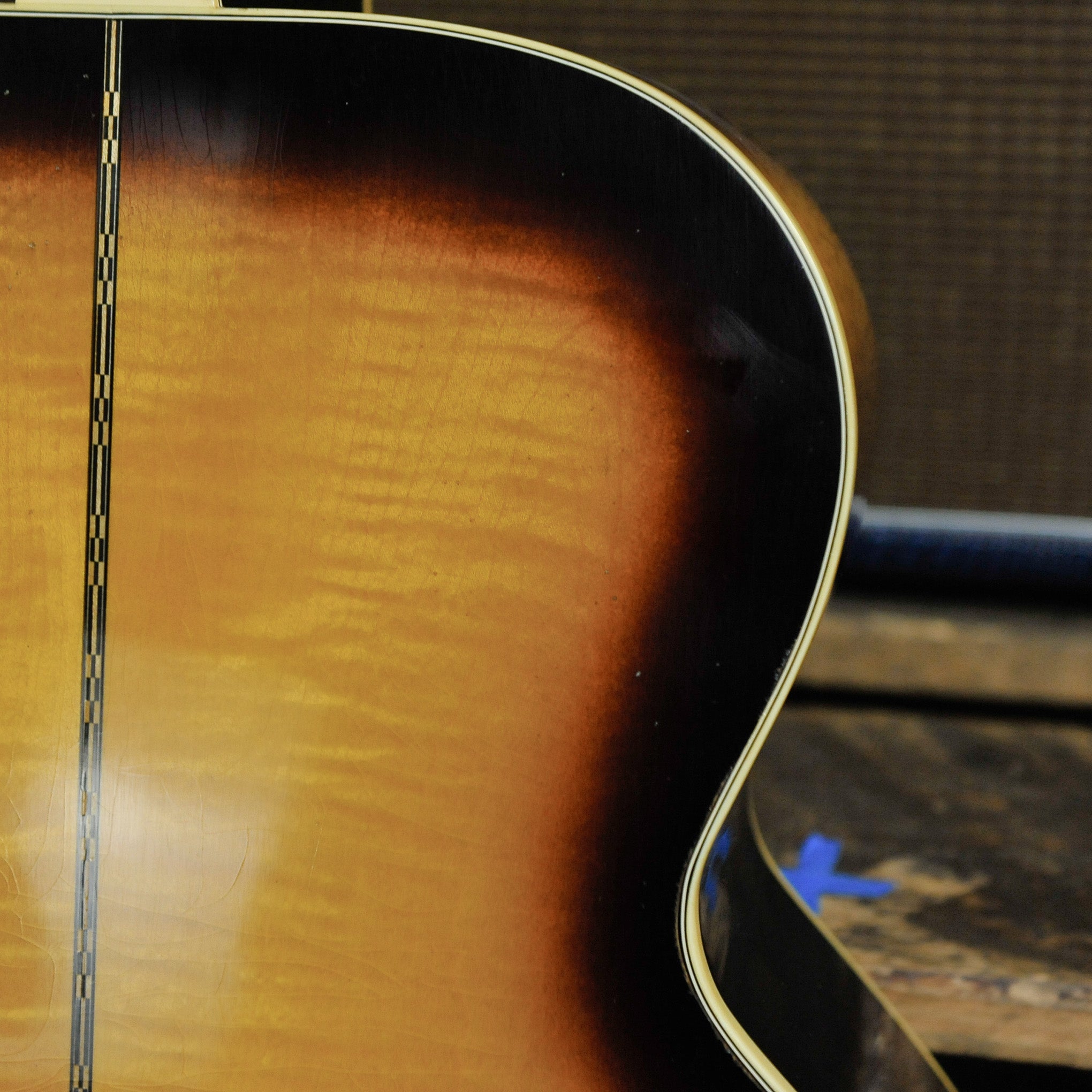 Gibson Murphy Lab 1957 SJ200 Light Aged Vintage Sunburst