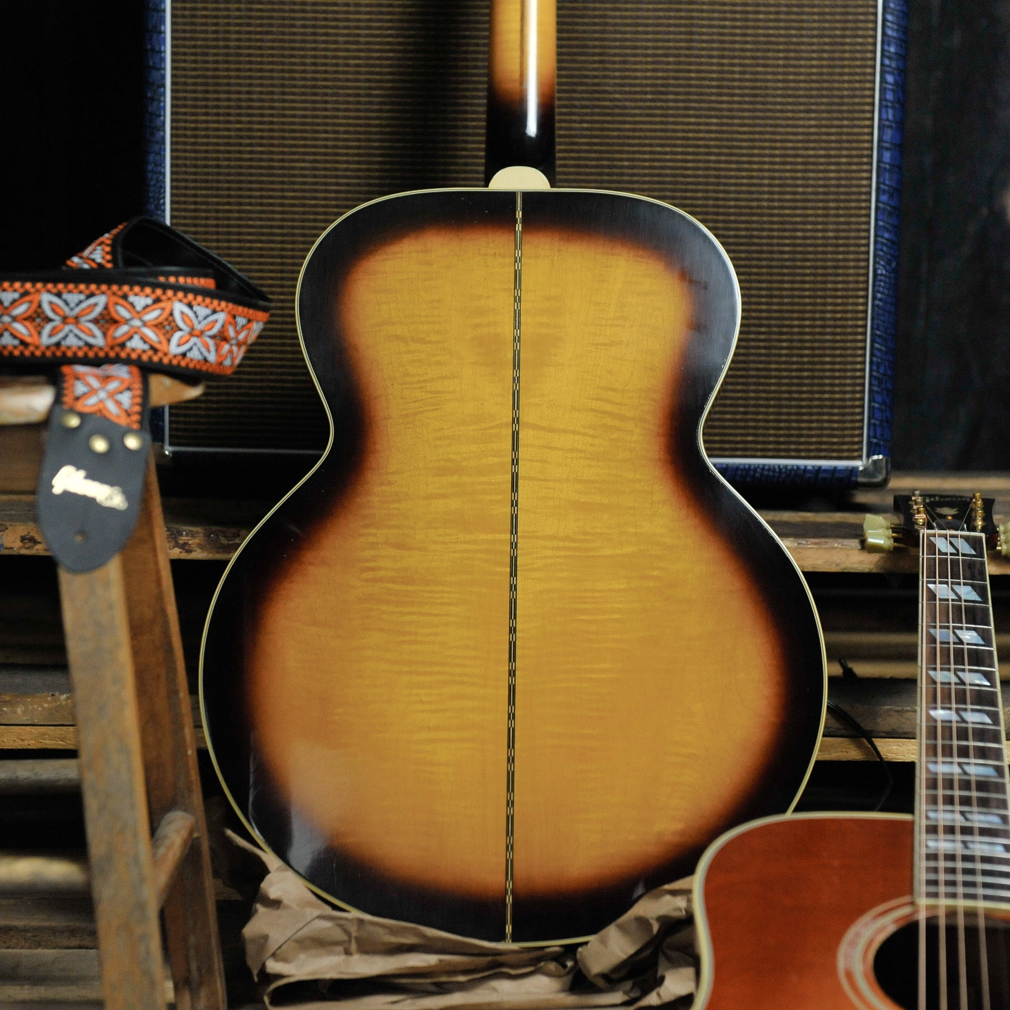 Gibson Murphy Lab 1957 SJ200 Light Aged Vintage Sunburst