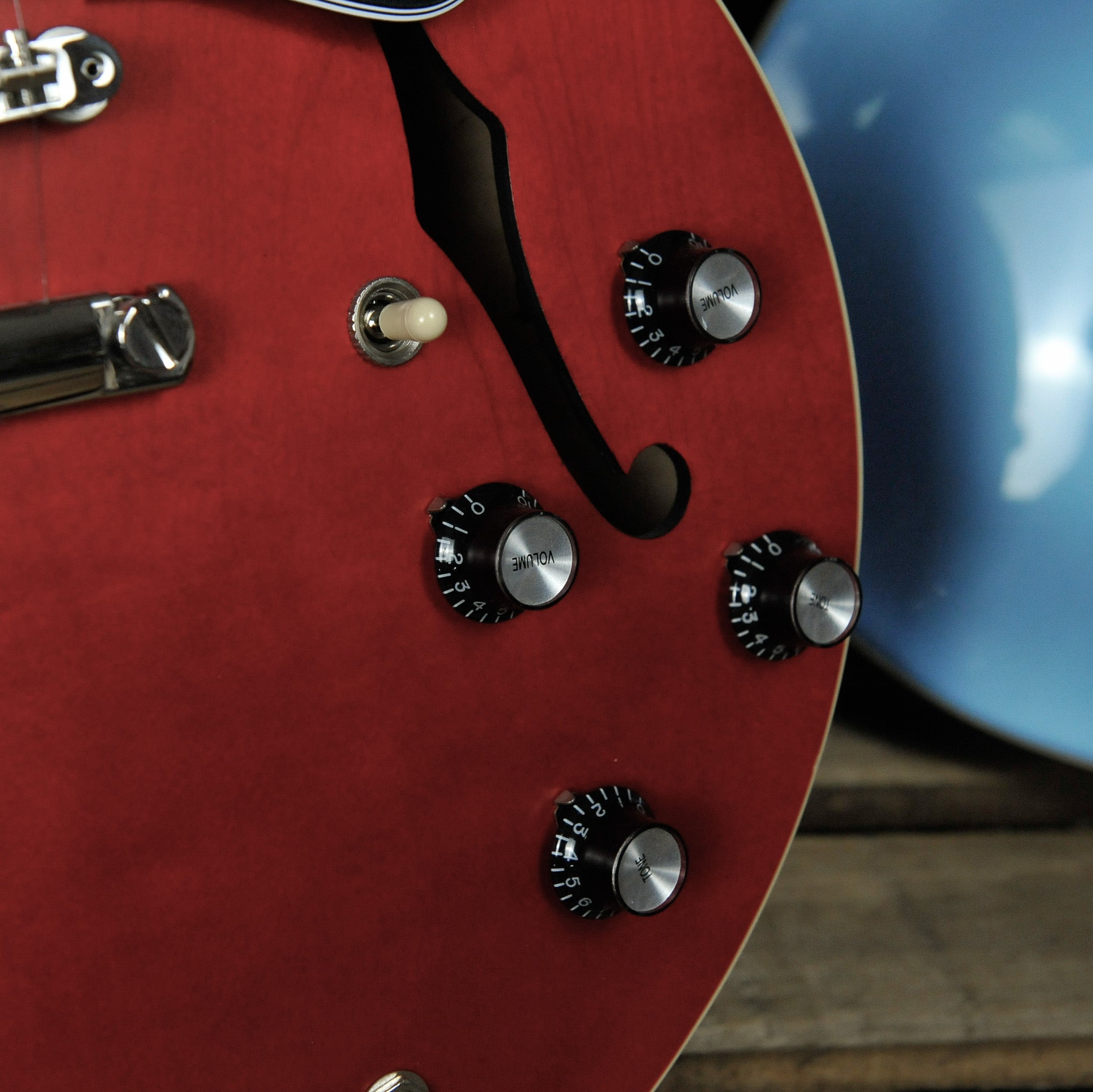 Gibson ES-335  Satin Cherry