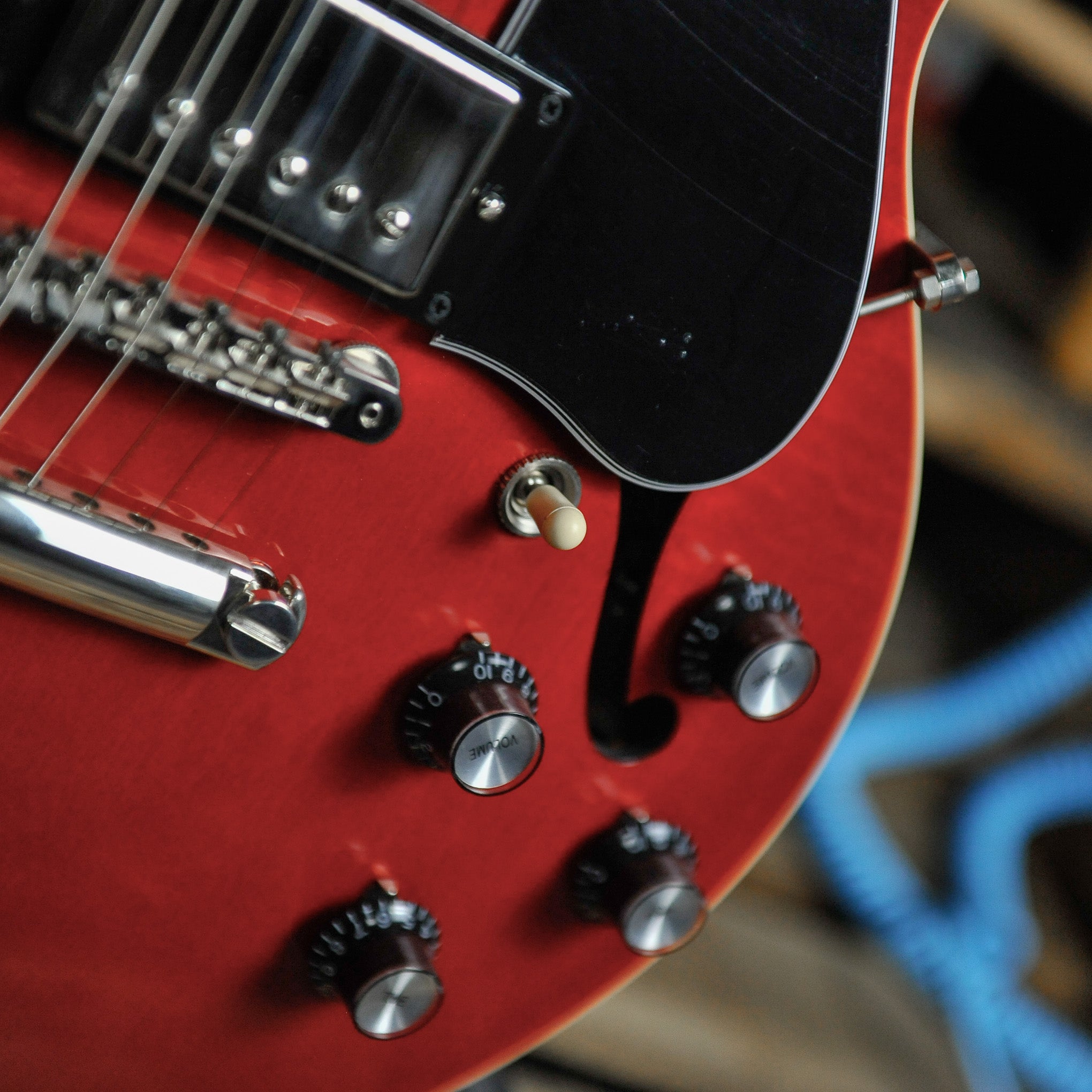 Gibson ES-339 (Cherry) inc Hard Shell Case