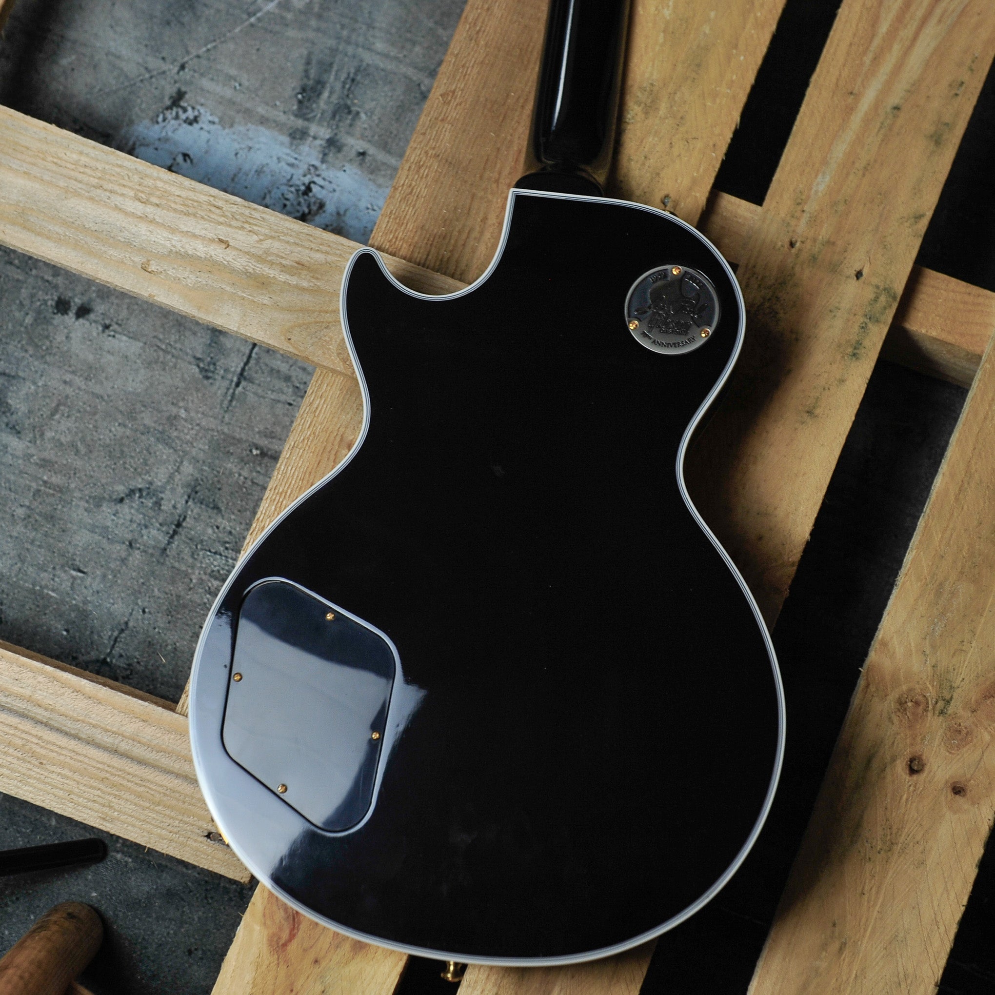 Gibson Les Paul Custom  - Ebony (Black) “2022” w/Case - Used