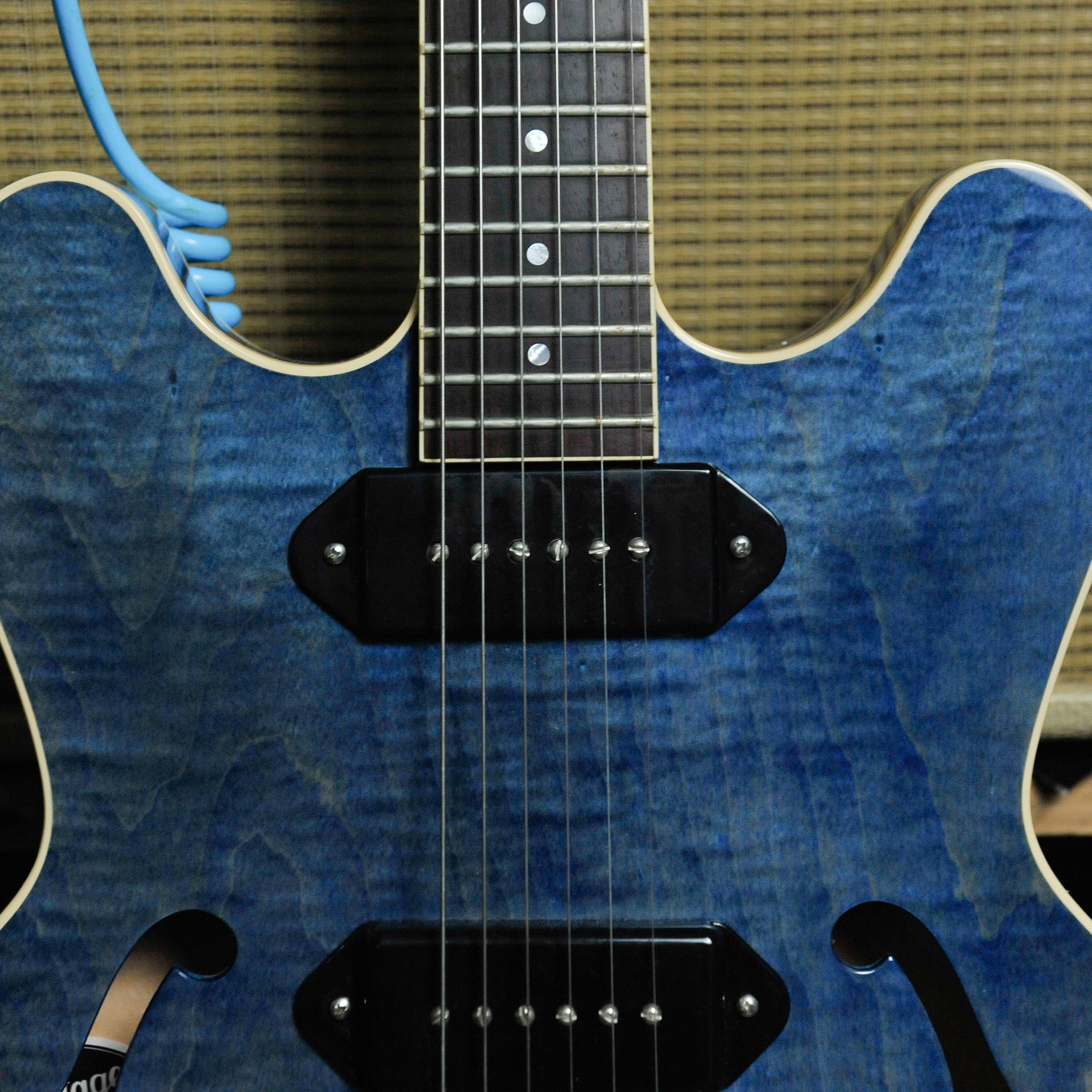 Heritage H-530 LTD Edition Washed blue w/Case - Used