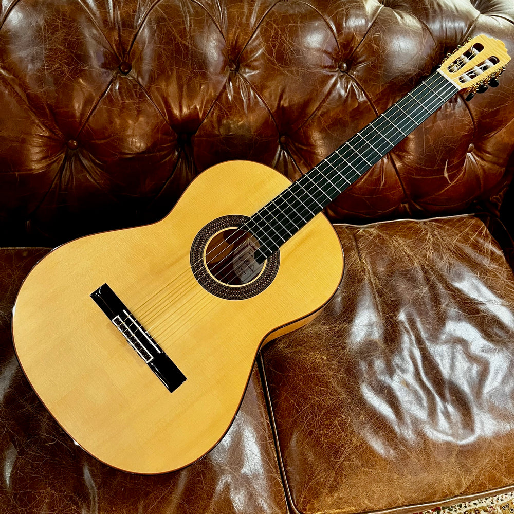 Altamira L'Orfeo Classical Guitar German Spruce/Maple w/Case
