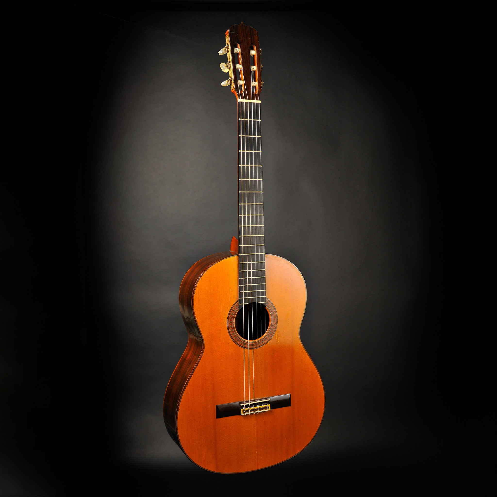 Jose Ramirez 1A AM 1962 Concert Classical Guitar, Used w/ case