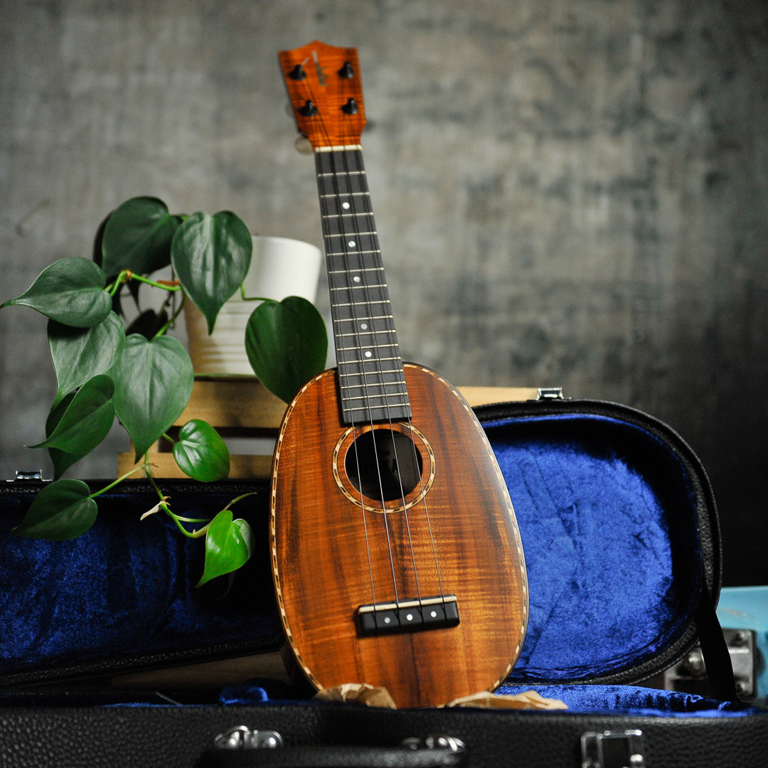 Kamaka HP-1 D Deluxe Pineapple Soprano Ukulele