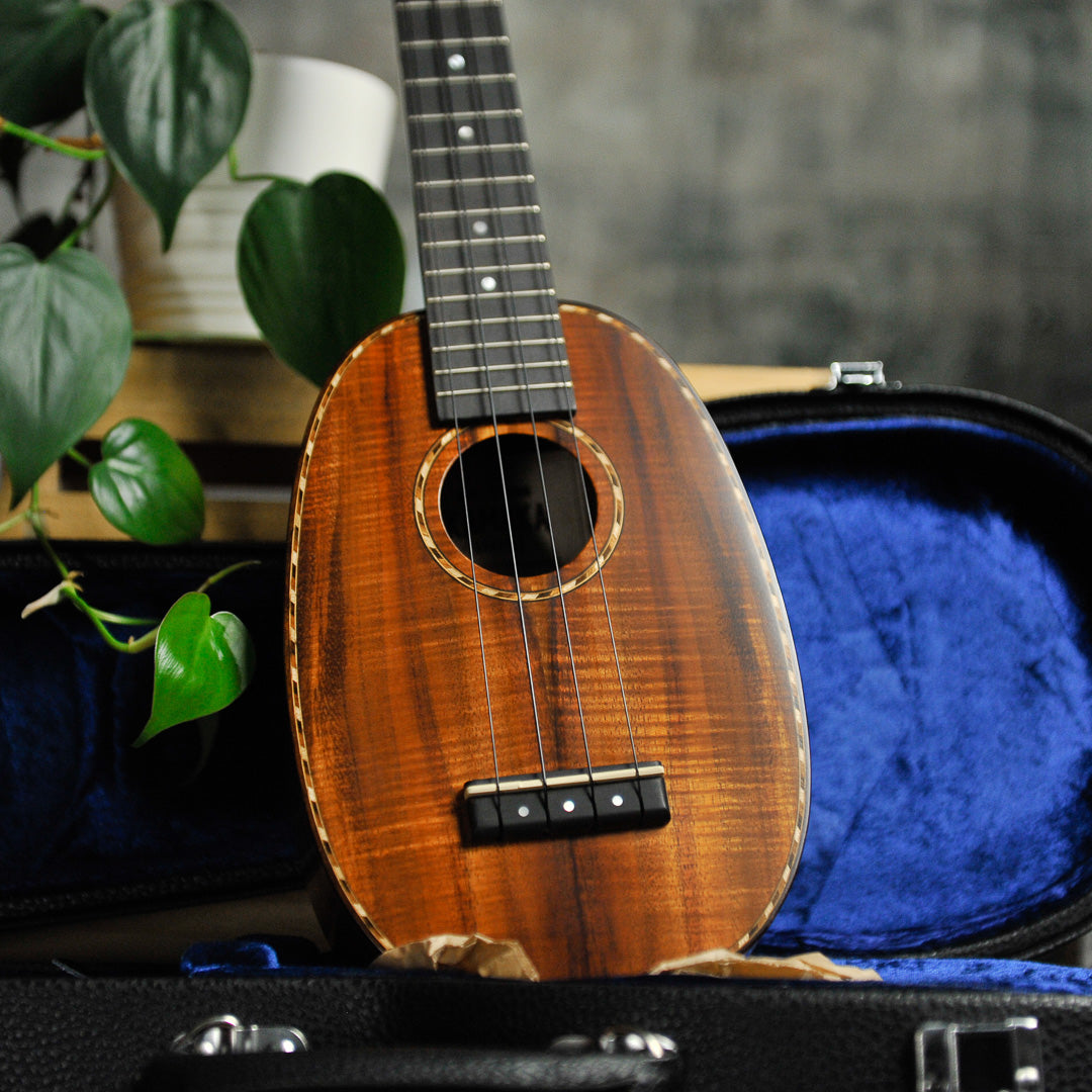 Kamaka HP-1 D Deluxe Pineapple Soprano Ukulele