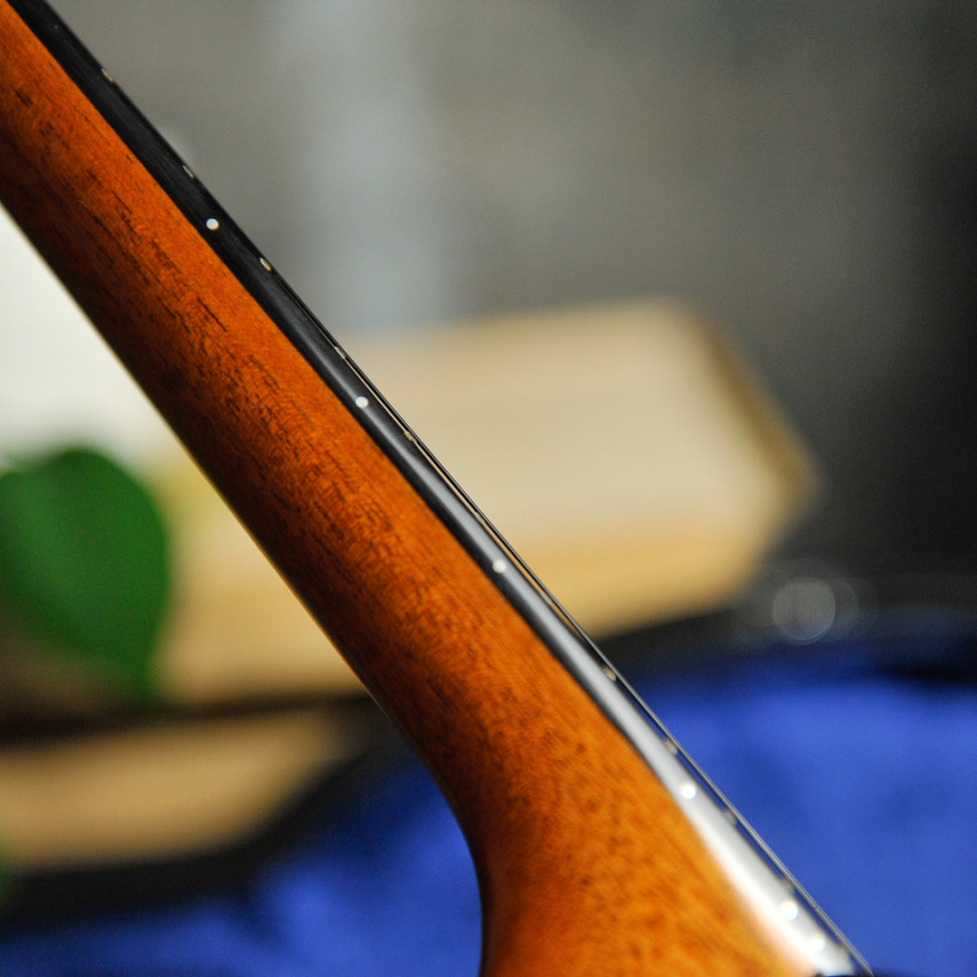 Kamaka HP-1 D Deluxe Pineapple Soprano Ukulele