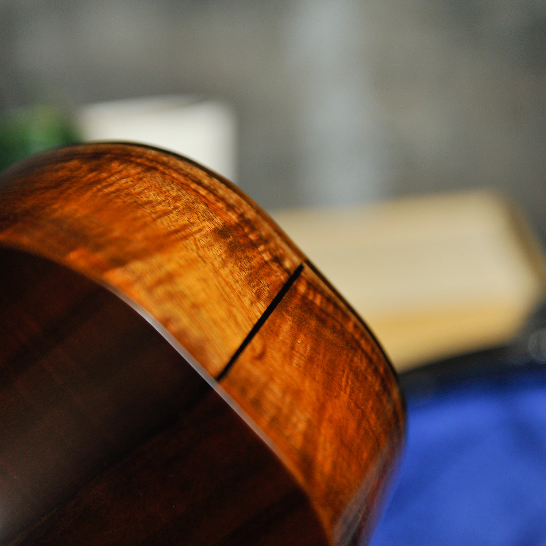 Kamaka HP-1 D Deluxe Pineapple Soprano Ukulele