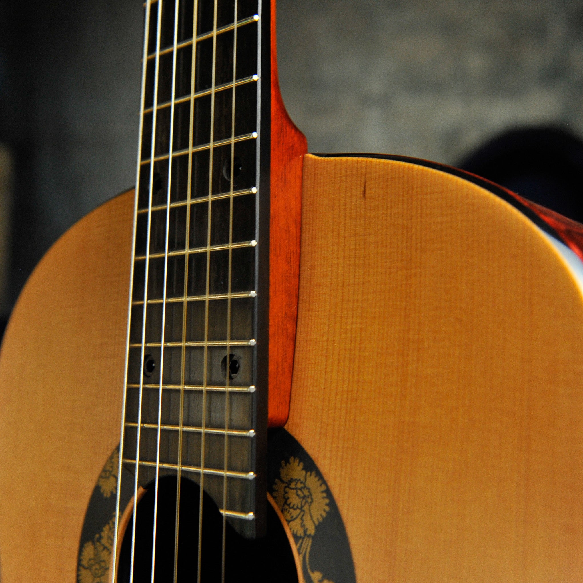 Kim Lissarrague Modern Model Cedar/Quilted Maple Classical Guitar 2026/459 w/Vicenut Case