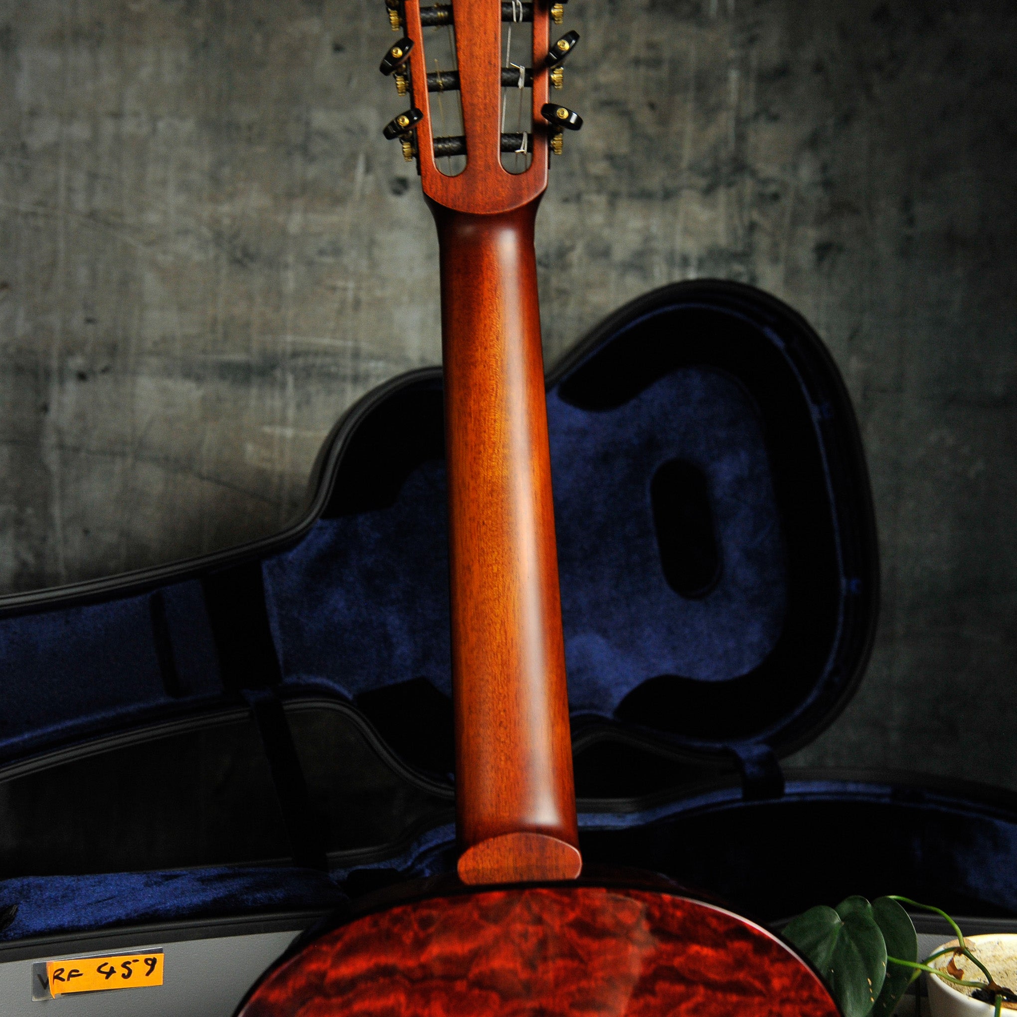 Kim Lissarrague Modern Model Cedar/Quilted Maple Classical Guitar 2026/459 w/Vicenut Case