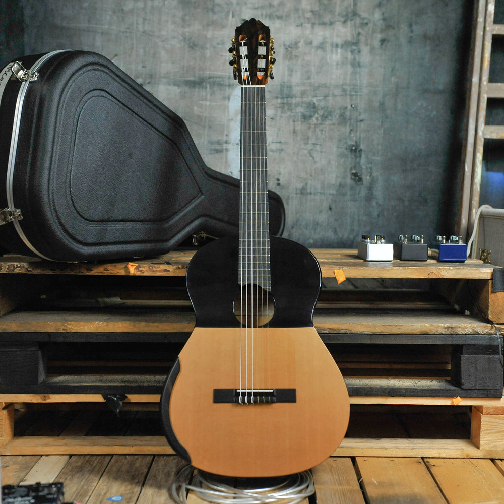 Kim Lissarrague "Concert Grand" Classical Guitar w/Hiscox case
