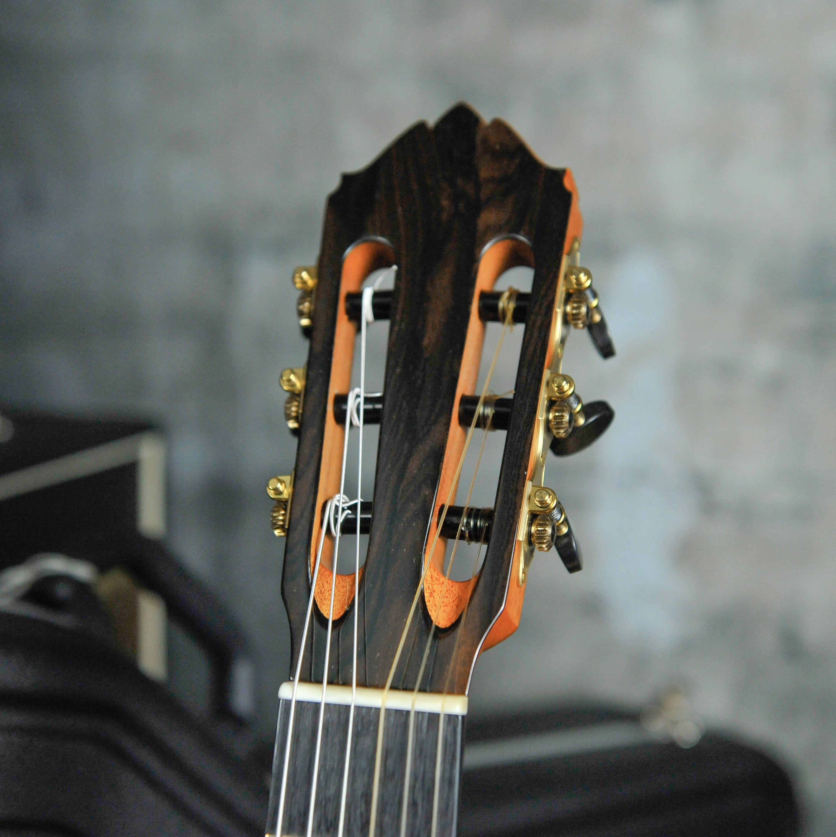 Kim Lissarrague "Concert Grand" Classical Guitar w/Hiscox case