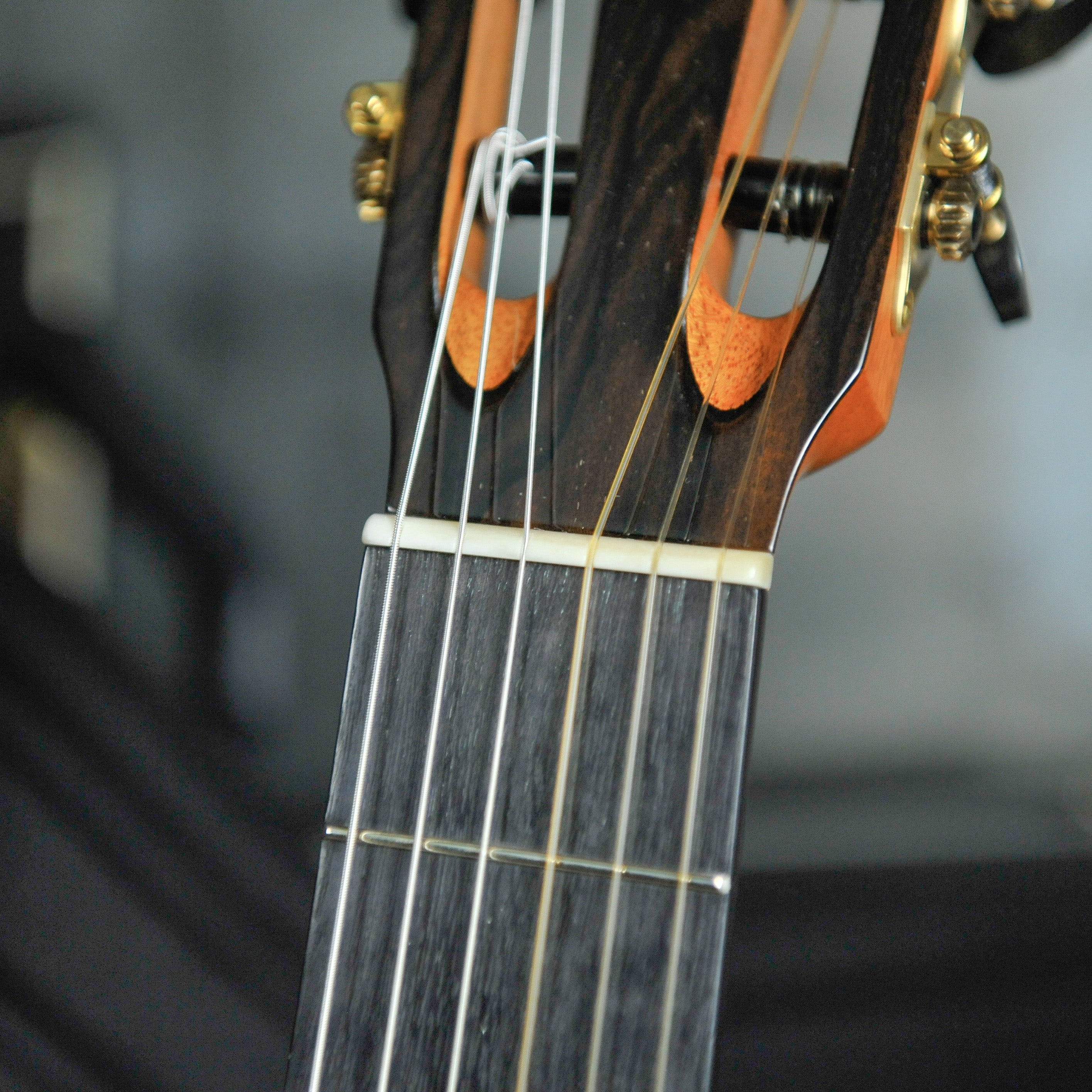 Kim Lissarrague "Concert Grand" Classical Guitar w/Hiscox case