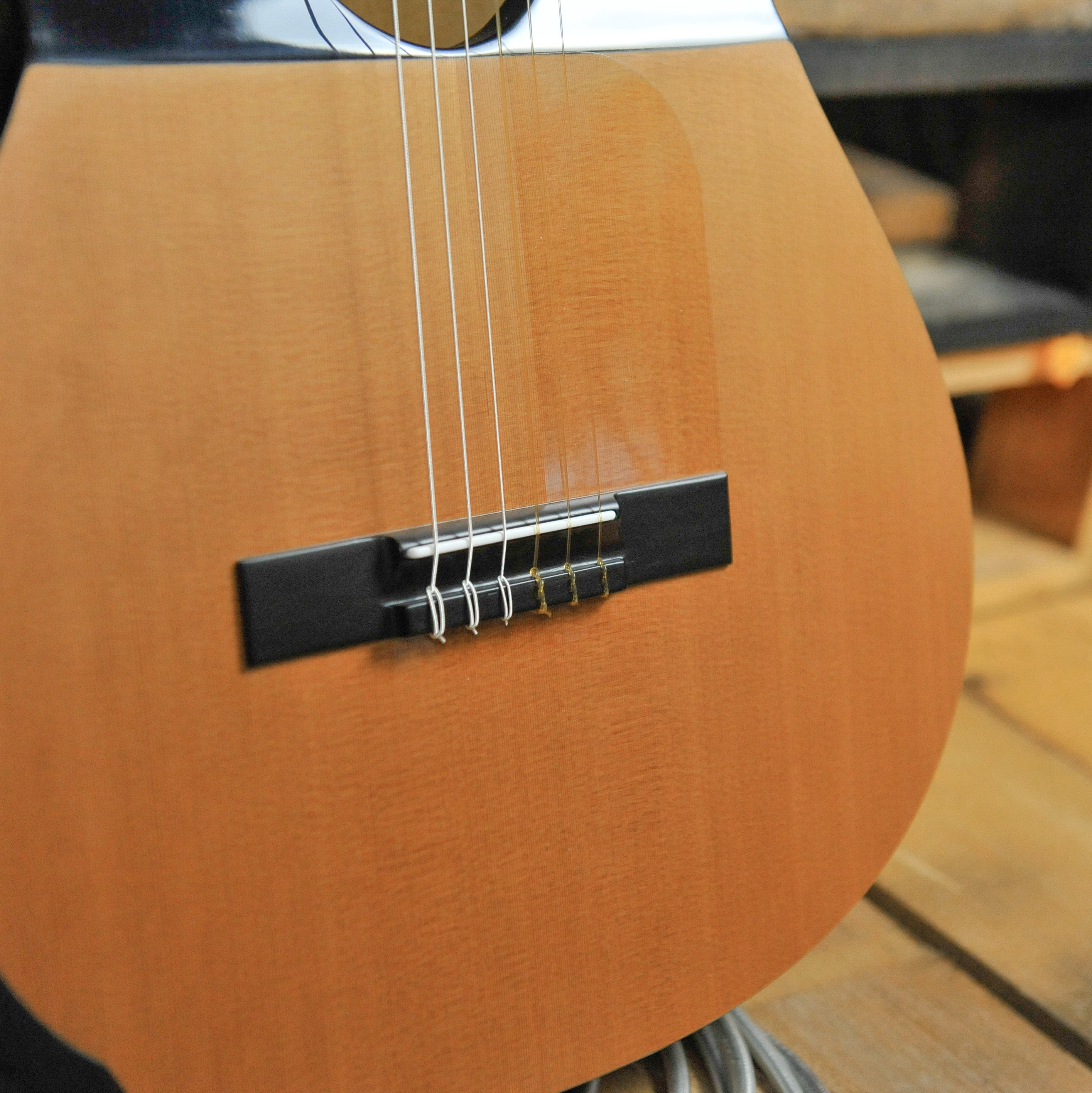 Kim Lissarrague "Concert Grand" Classical Guitar w/Hiscox case