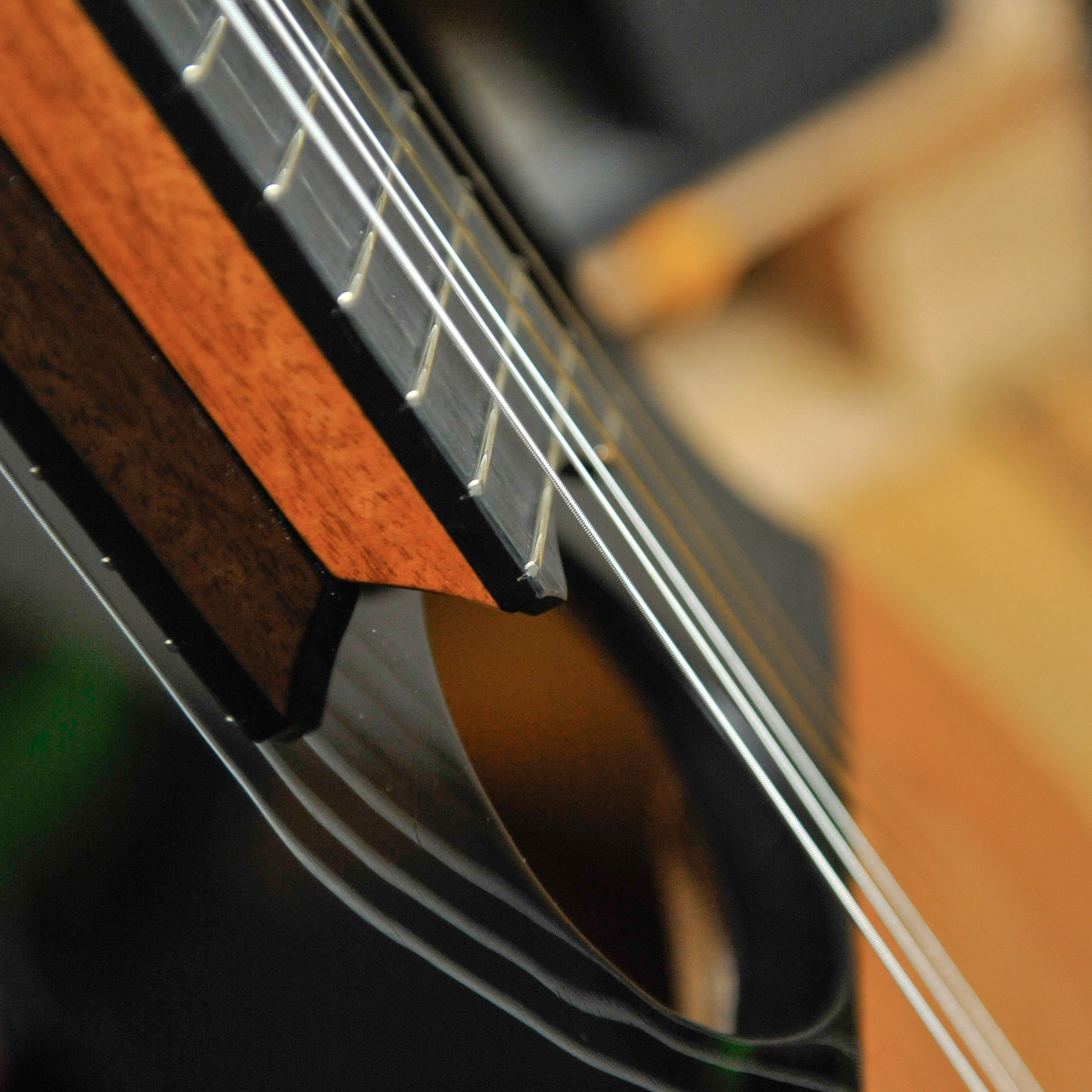 Kim Lissarrague "Concert Grand" Classical Guitar w/Hiscox case