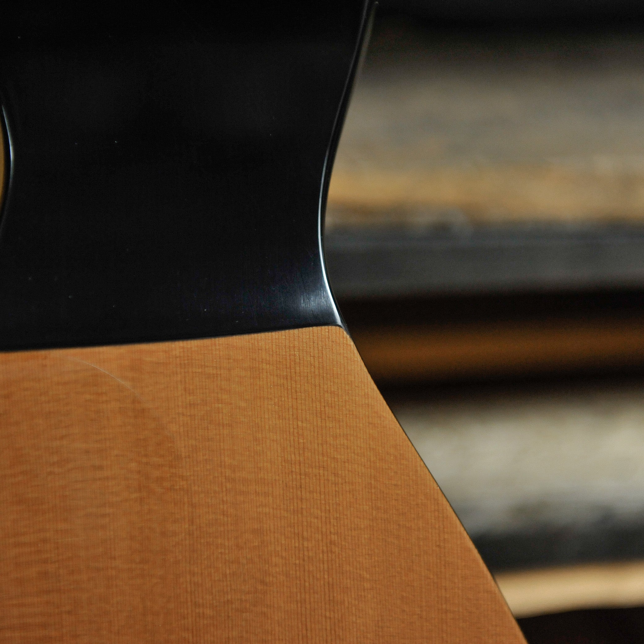 Kim Lissarrague "Concert Grand" Classical Guitar w/Hiscox case