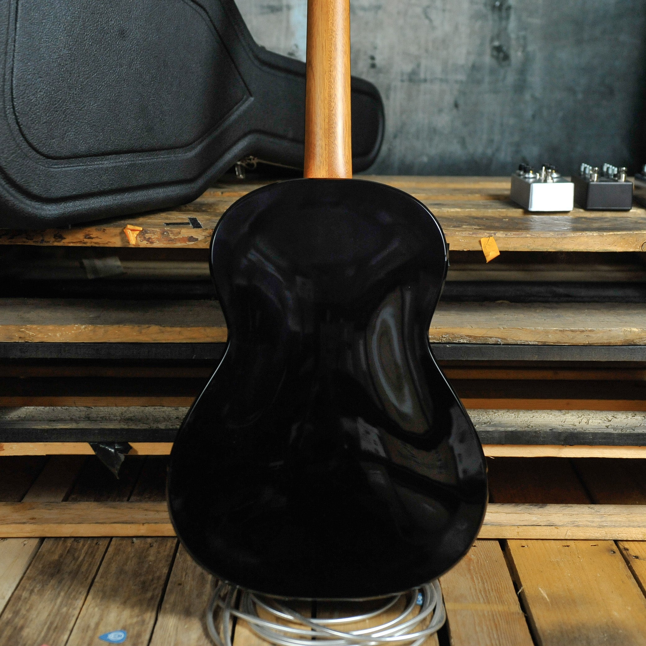 Kim Lissarrague "Concert Grand" Classical Guitar w/Hiscox case