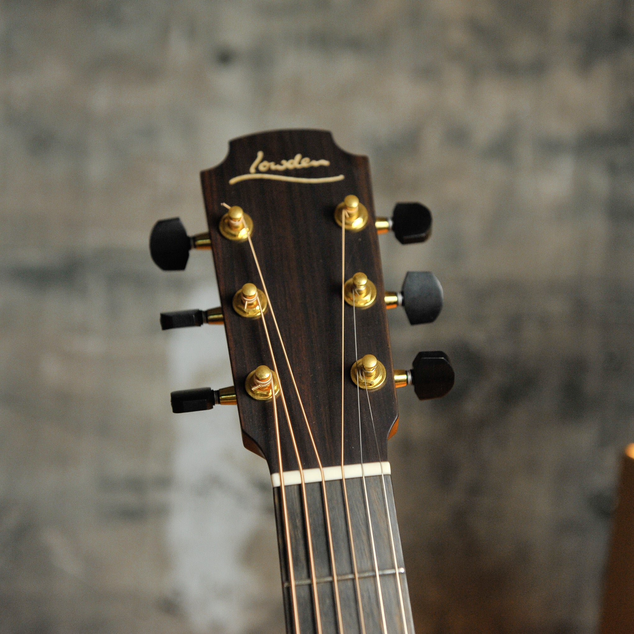 Lowden F-21 Walnut & Spruce Original Series Acoustic Guitar