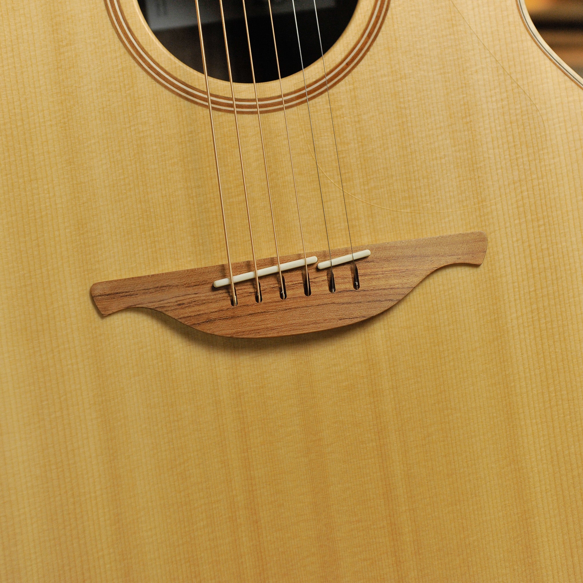 Lowden F-21 Walnut & Spruce Original Series Acoustic Guitar