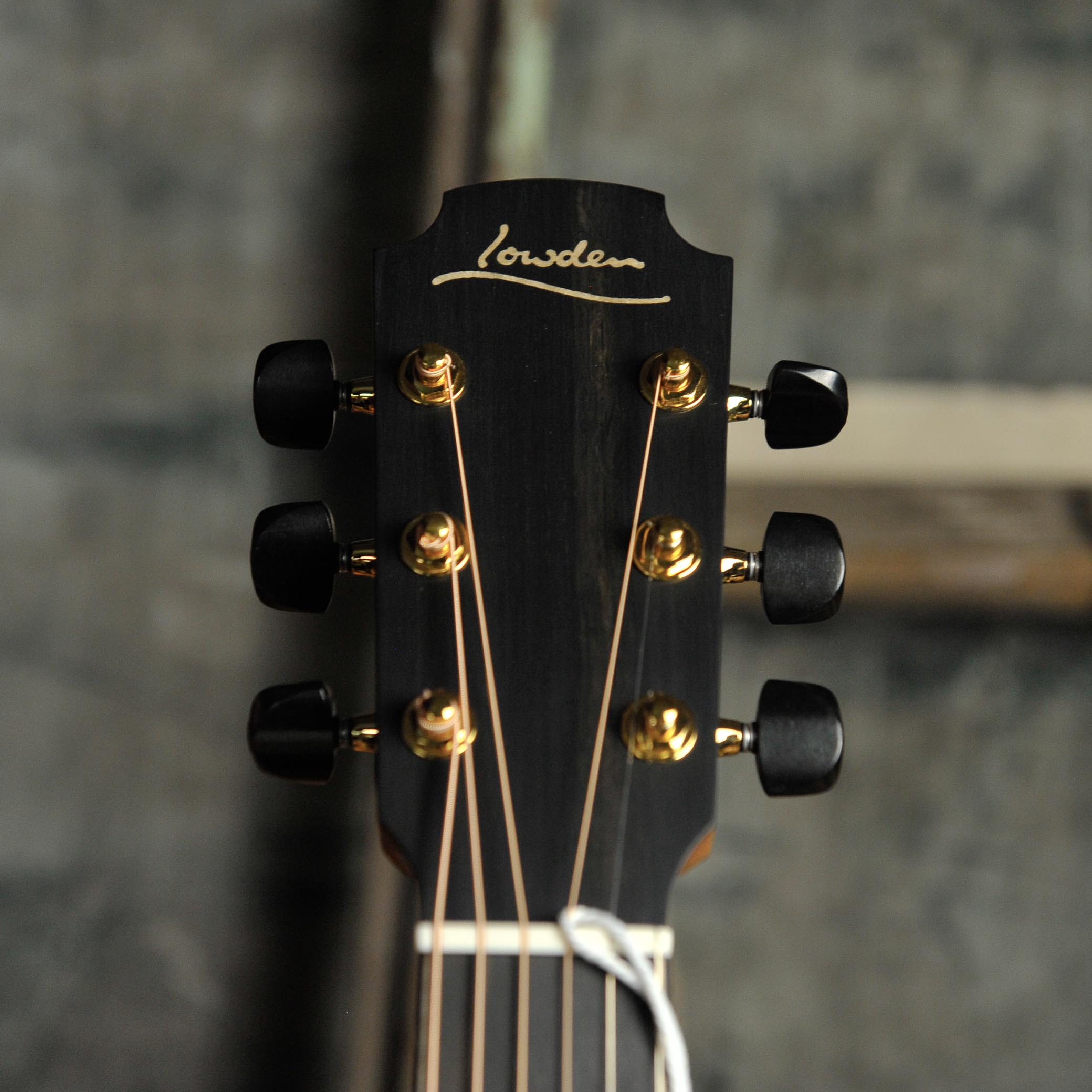 Lowden F-50 Master Grade Sinker Redwood African Blackwood w/Bevel