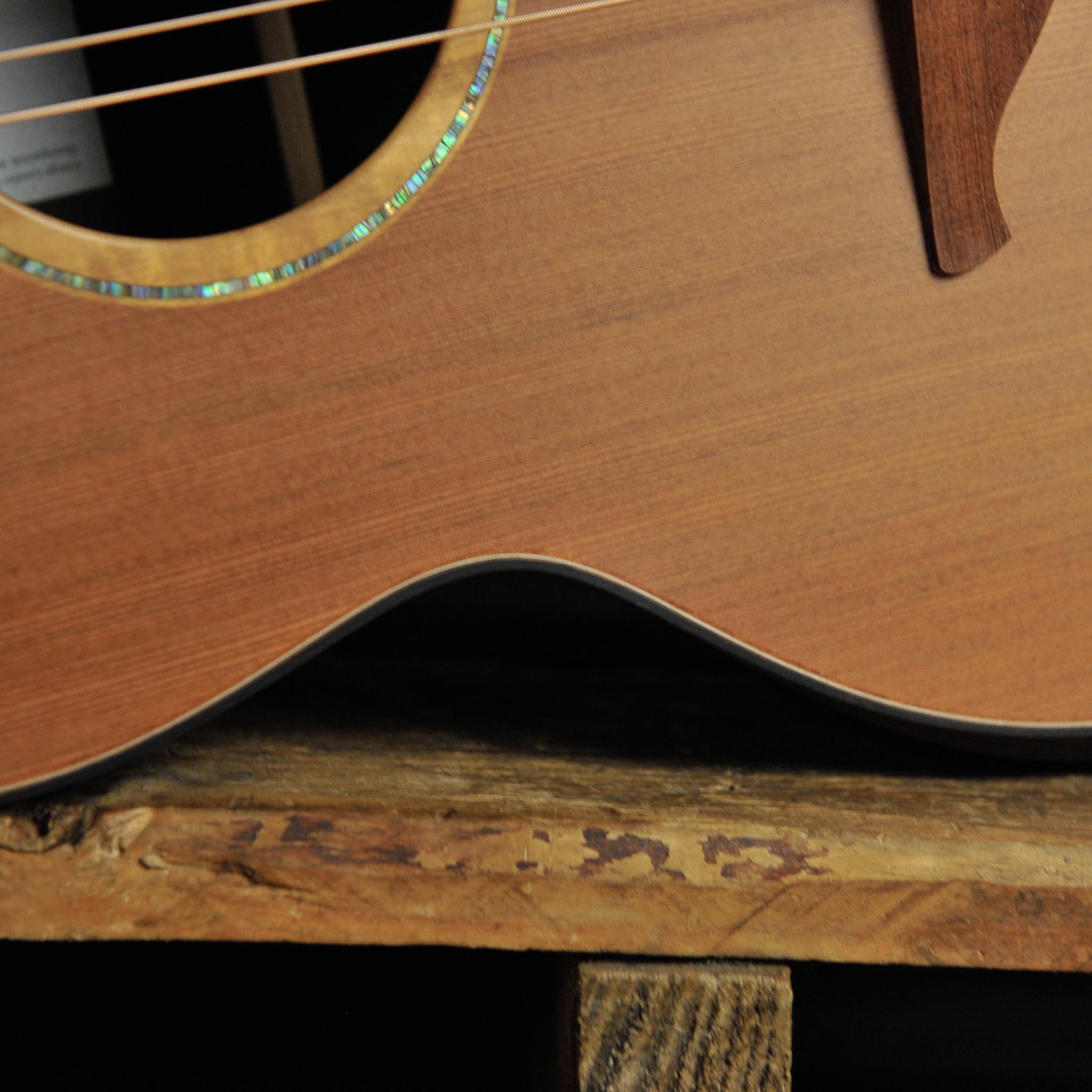 Lowden F-50 Master Grade Sinker Redwood African Blackwood w/Bevel