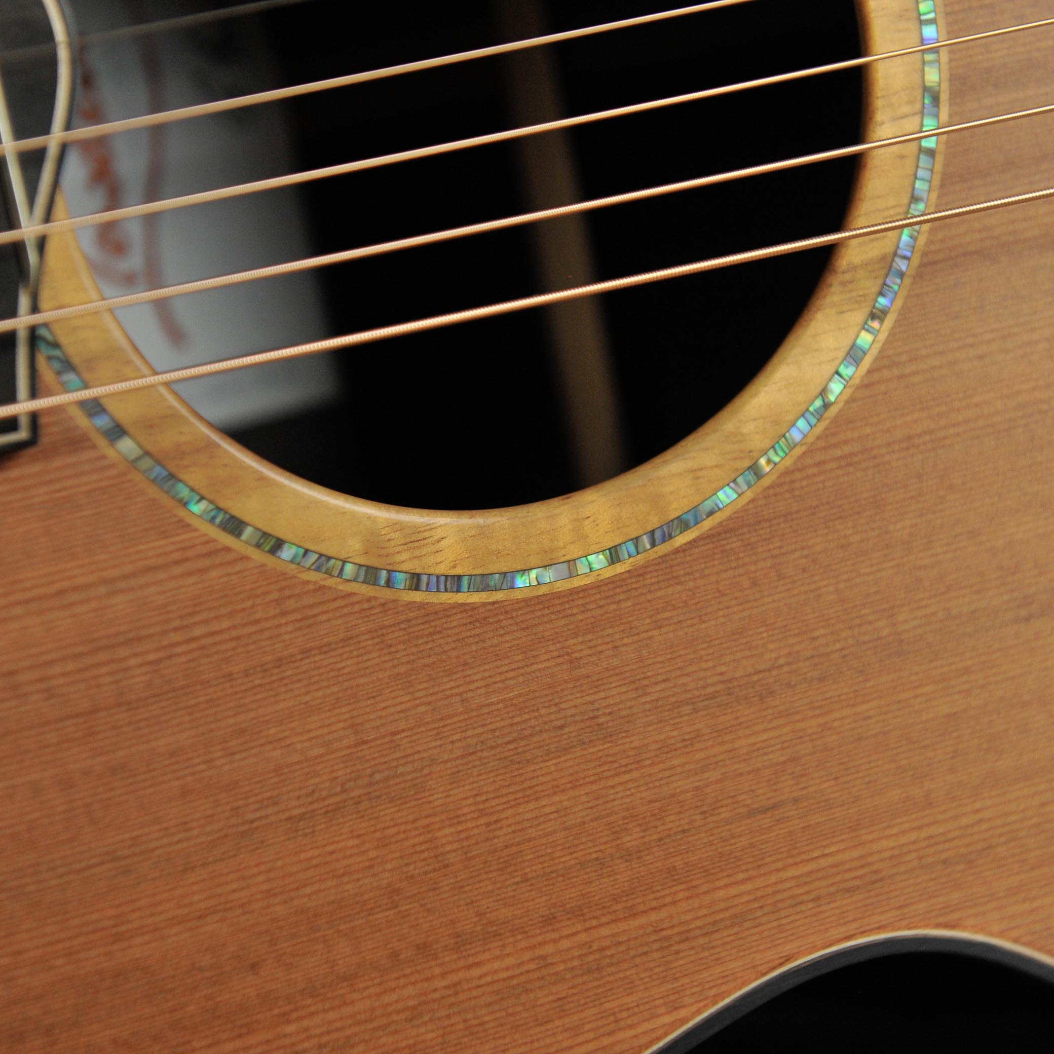 Lowden F-50 Master Grade Sinker Redwood African Blackwood w/Bevel