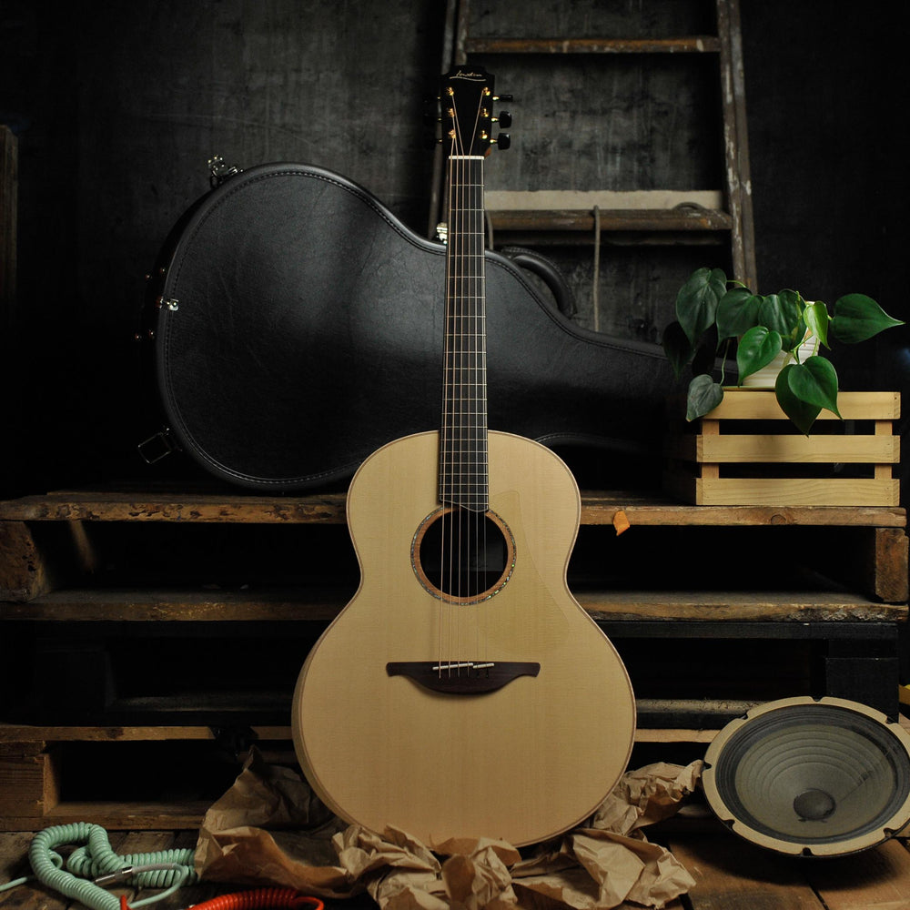 Lowden F-50 CO/SS Mastergrade Cocobola & Sitka Spruce w/Soundbox Bevel