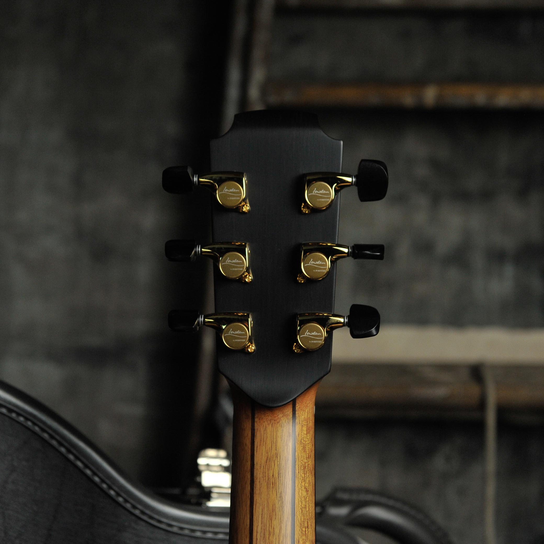 Lowden F-50 CO/SS Mastergrade Cocobola & Sitka Spruce w/Soundbox Bevel