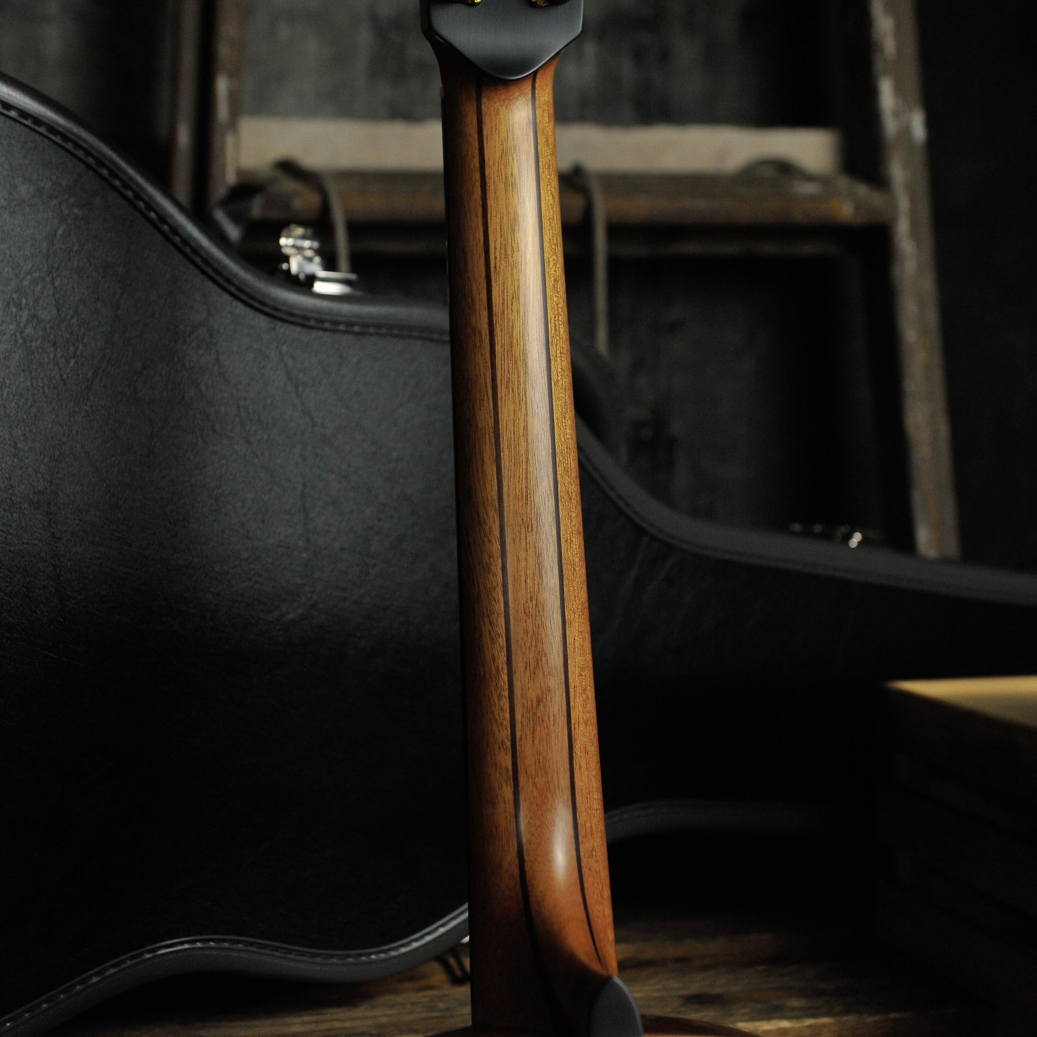 Lowden F-50 CO/SS Mastergrade Cocobola & Sitka Spruce w/Soundbox Bevel