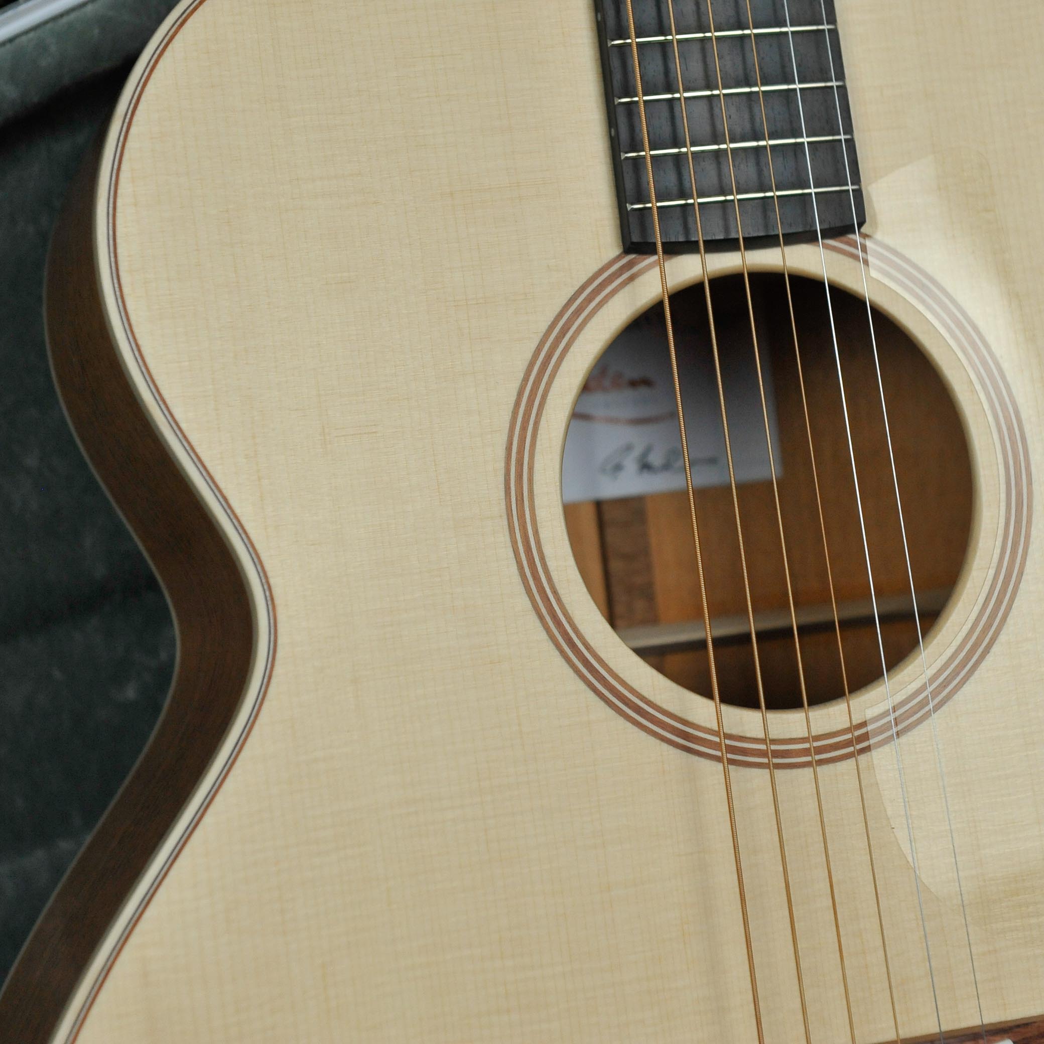 Lowden O-20  Mahogany & Spruce