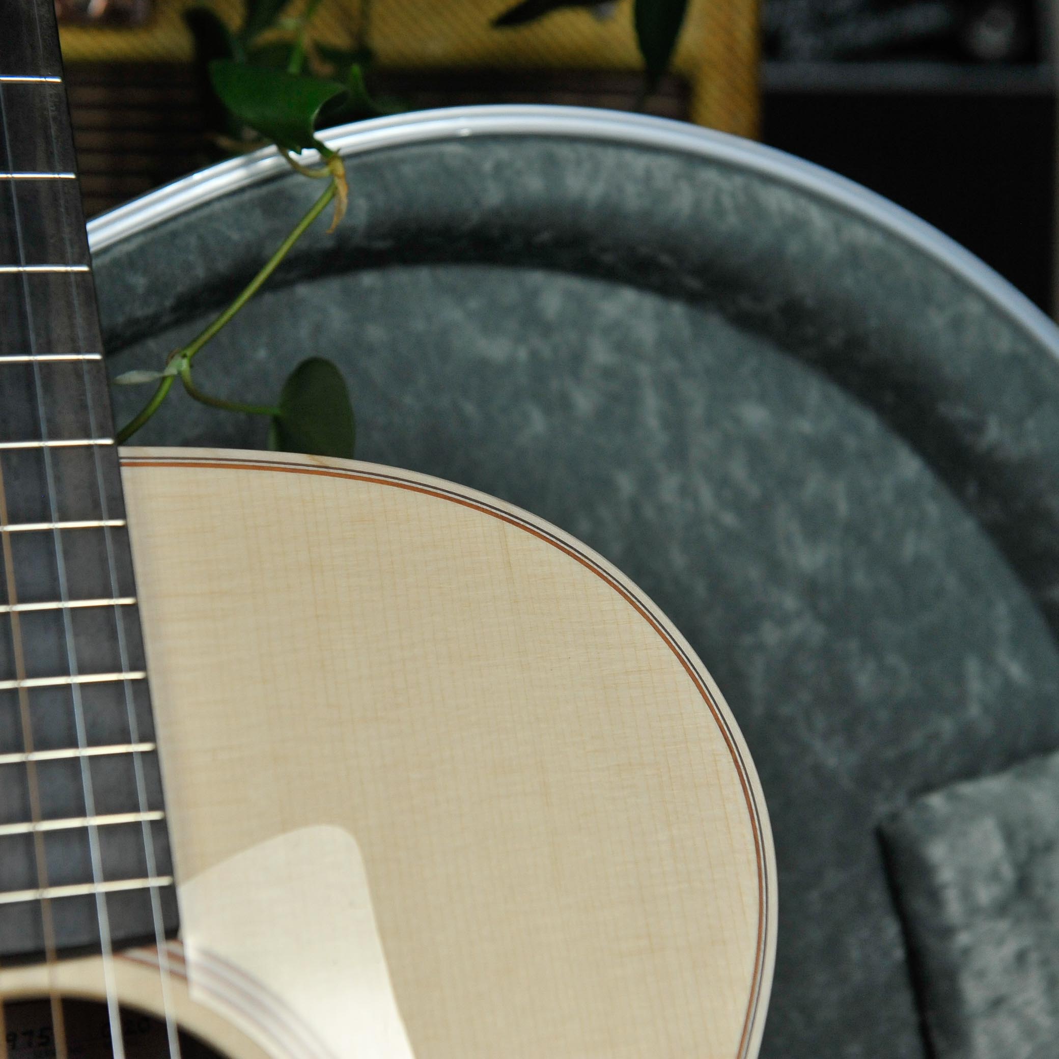 Lowden O-20  Mahogany & Spruce