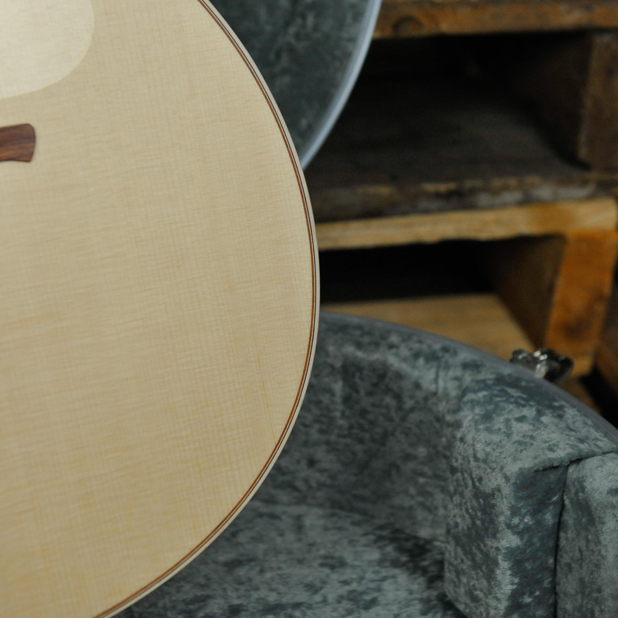 Lowden O-20  Mahogany & Spruce