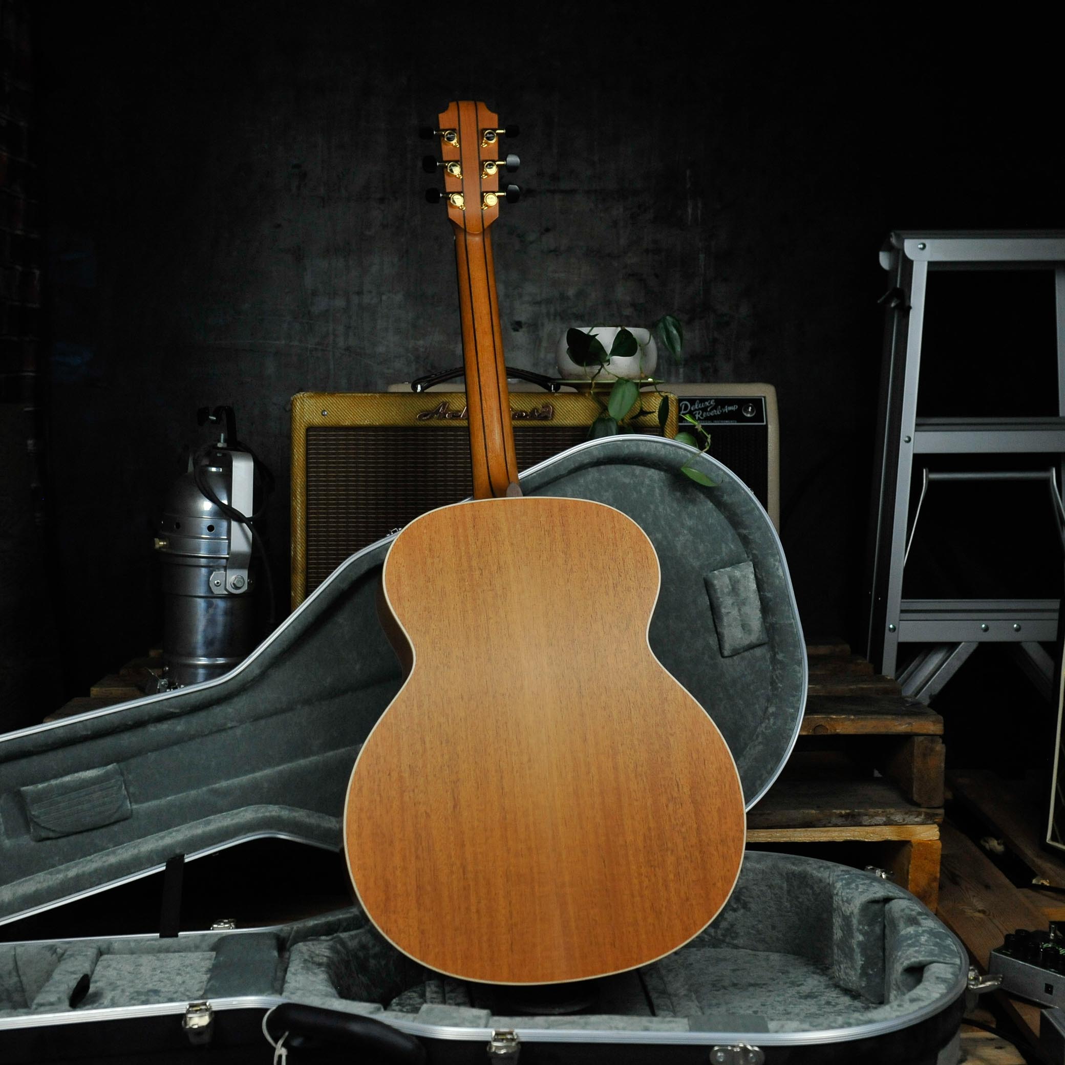 Lowden O-20  Mahogany & Spruce
